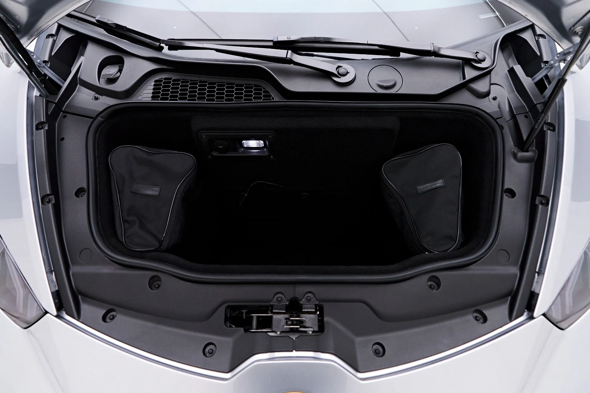 mph020_3603376189_Used_2018_Lamborghini_Huracan_Performante_1761069248_ab29007965