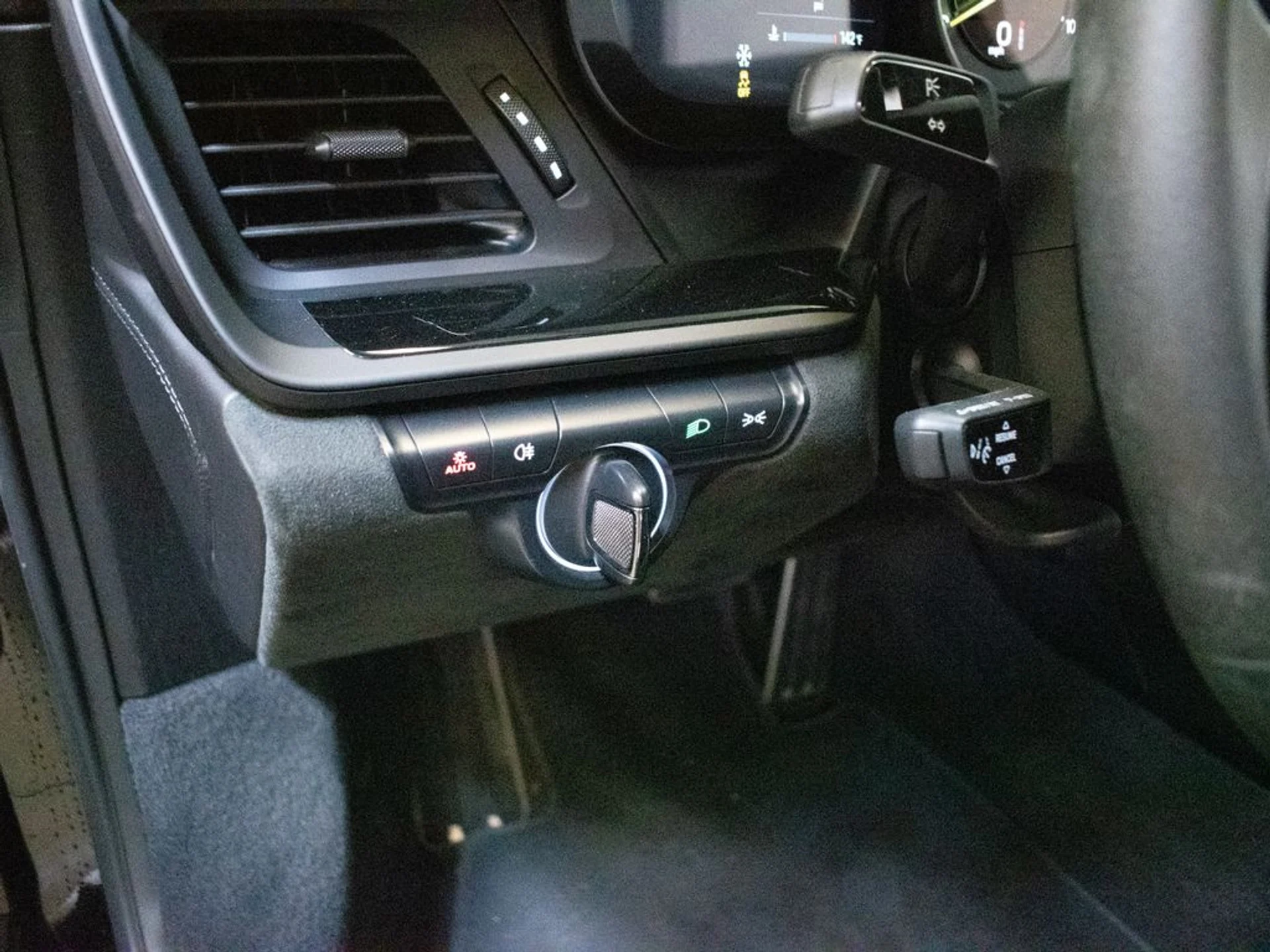 mph020_3604110768_4248733066ae3ec409a95dba2b253a19x_7dd5932912