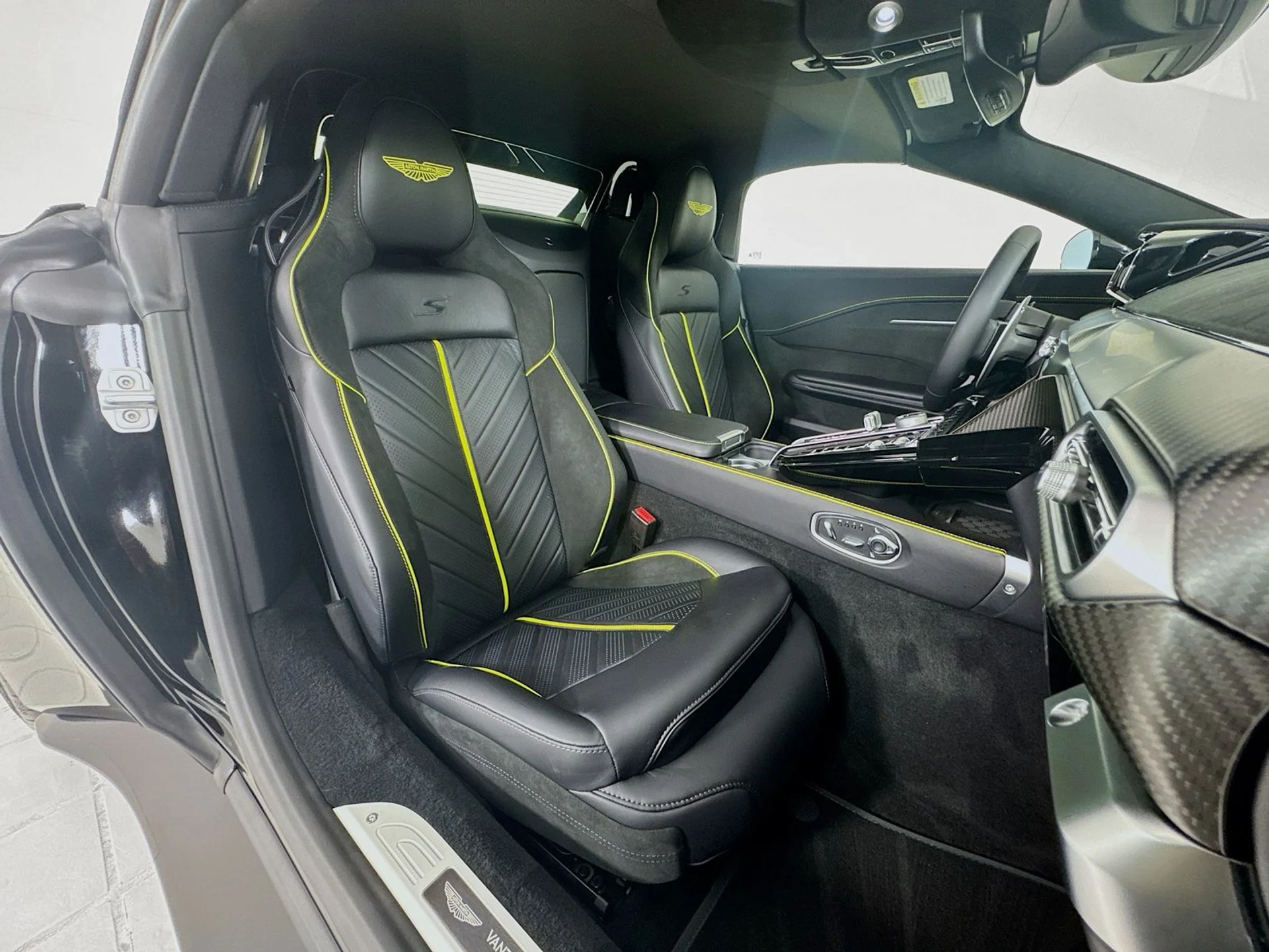 mph020_3604456766_cd042252e5999344a367a5a981b10230x_75c8a4227d