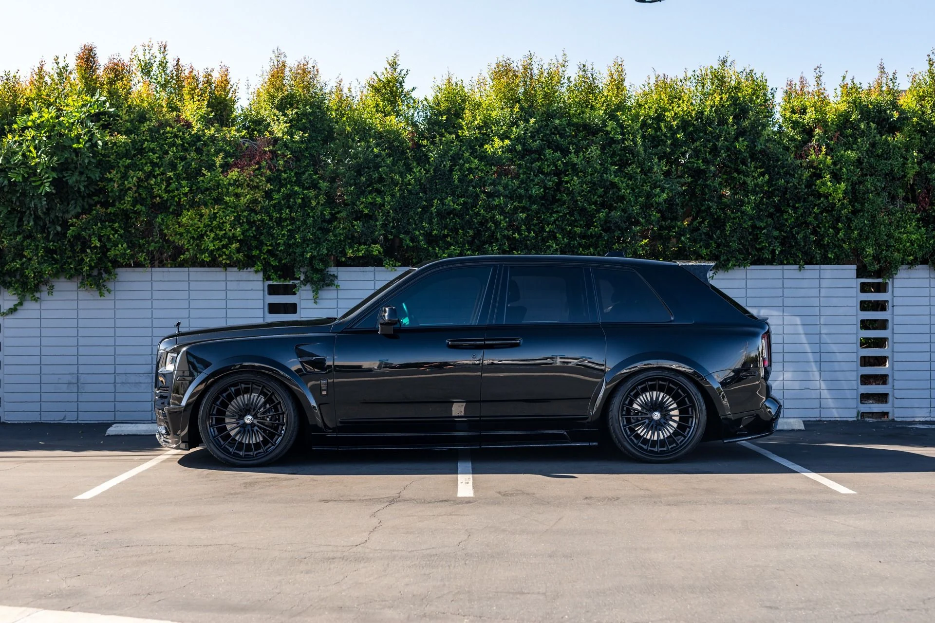 mph020_3604499268_Used_2021_Rolls_Royce_Cullinan_1698712225_0c2236e9a1