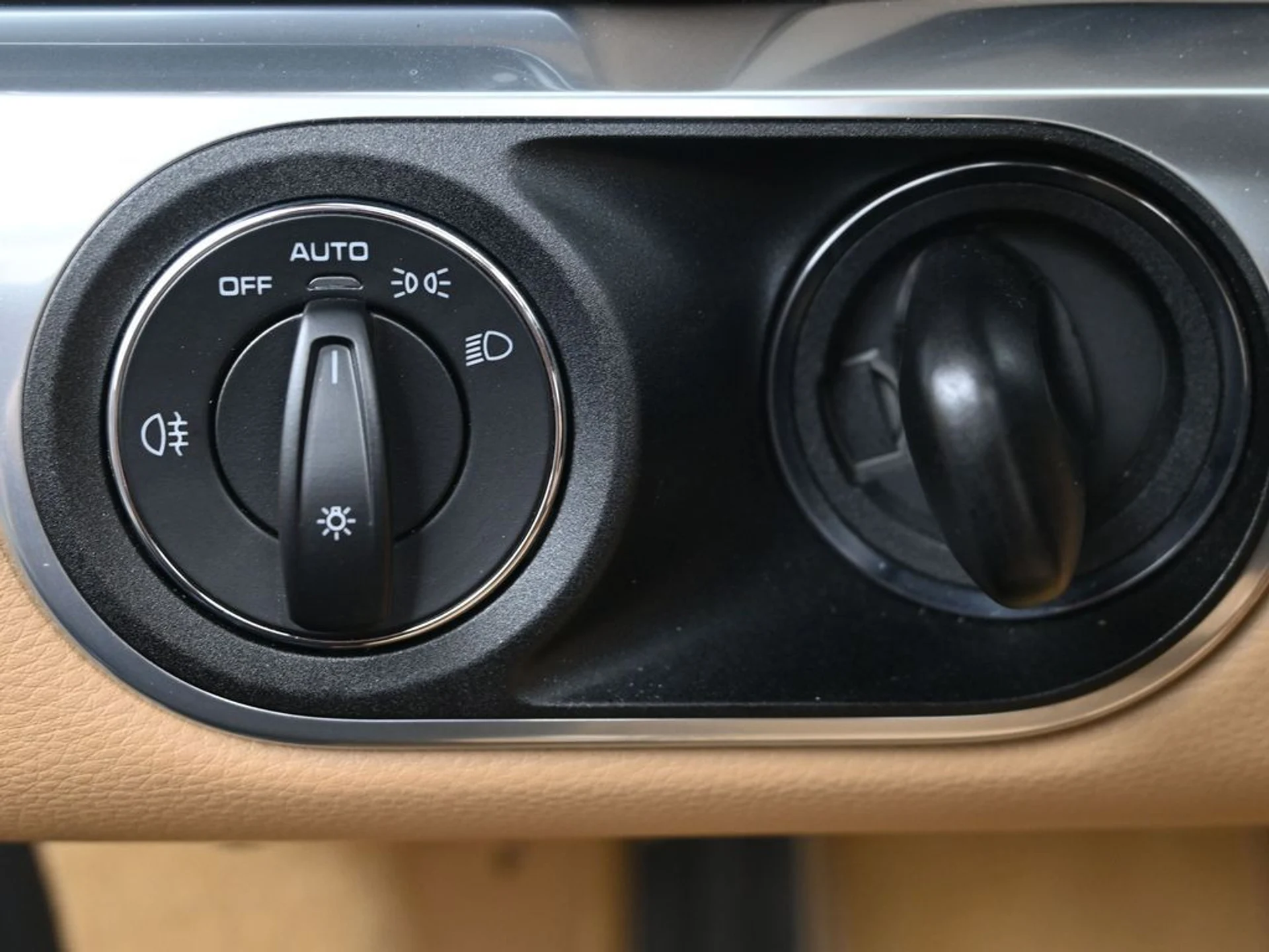 mph020_361055144_1a591b1329782bb8783c692ca33e52c7x_d08d23c9d7