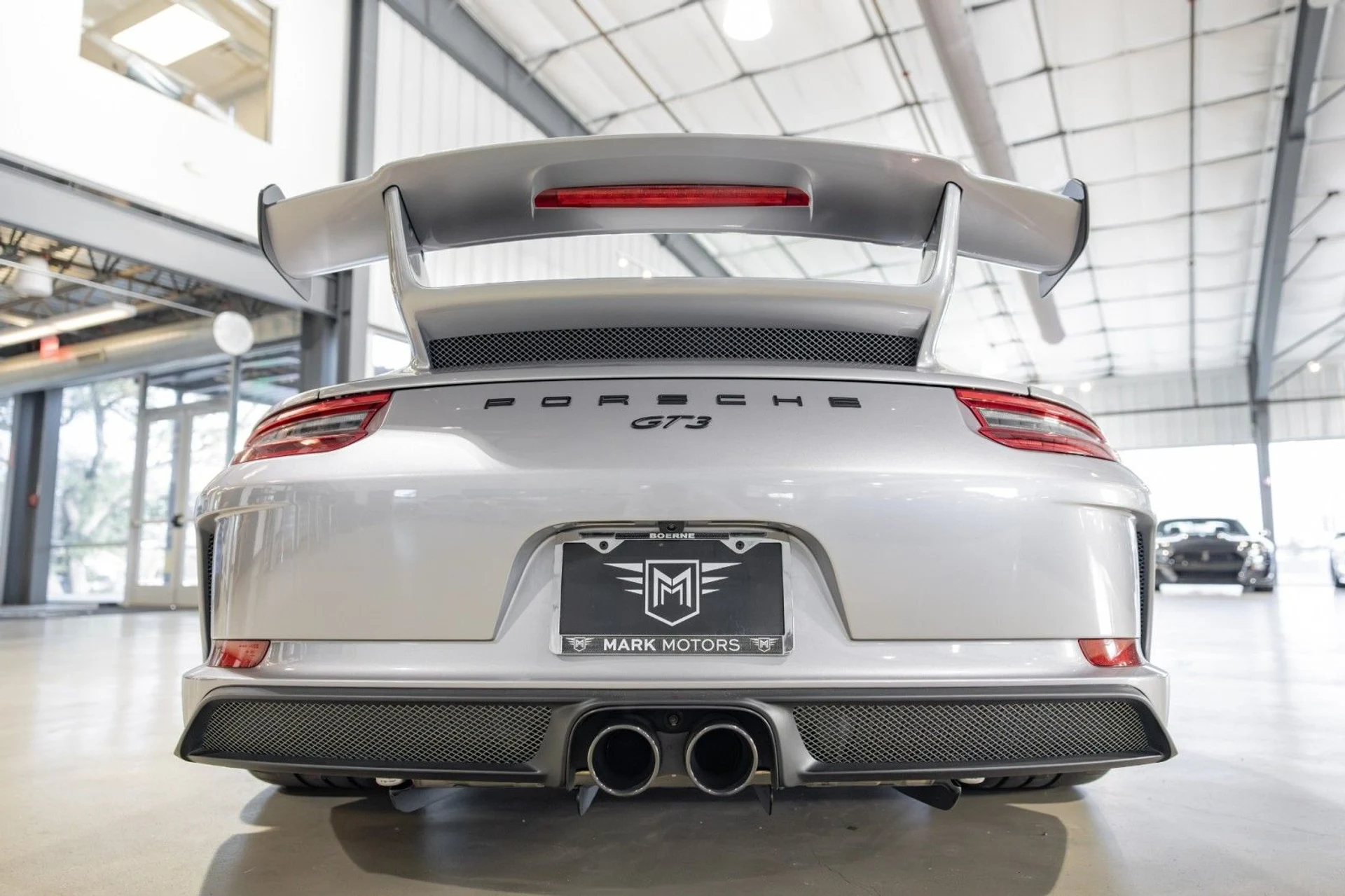 mph020_3616180131_c_Q_5c52f8b40d