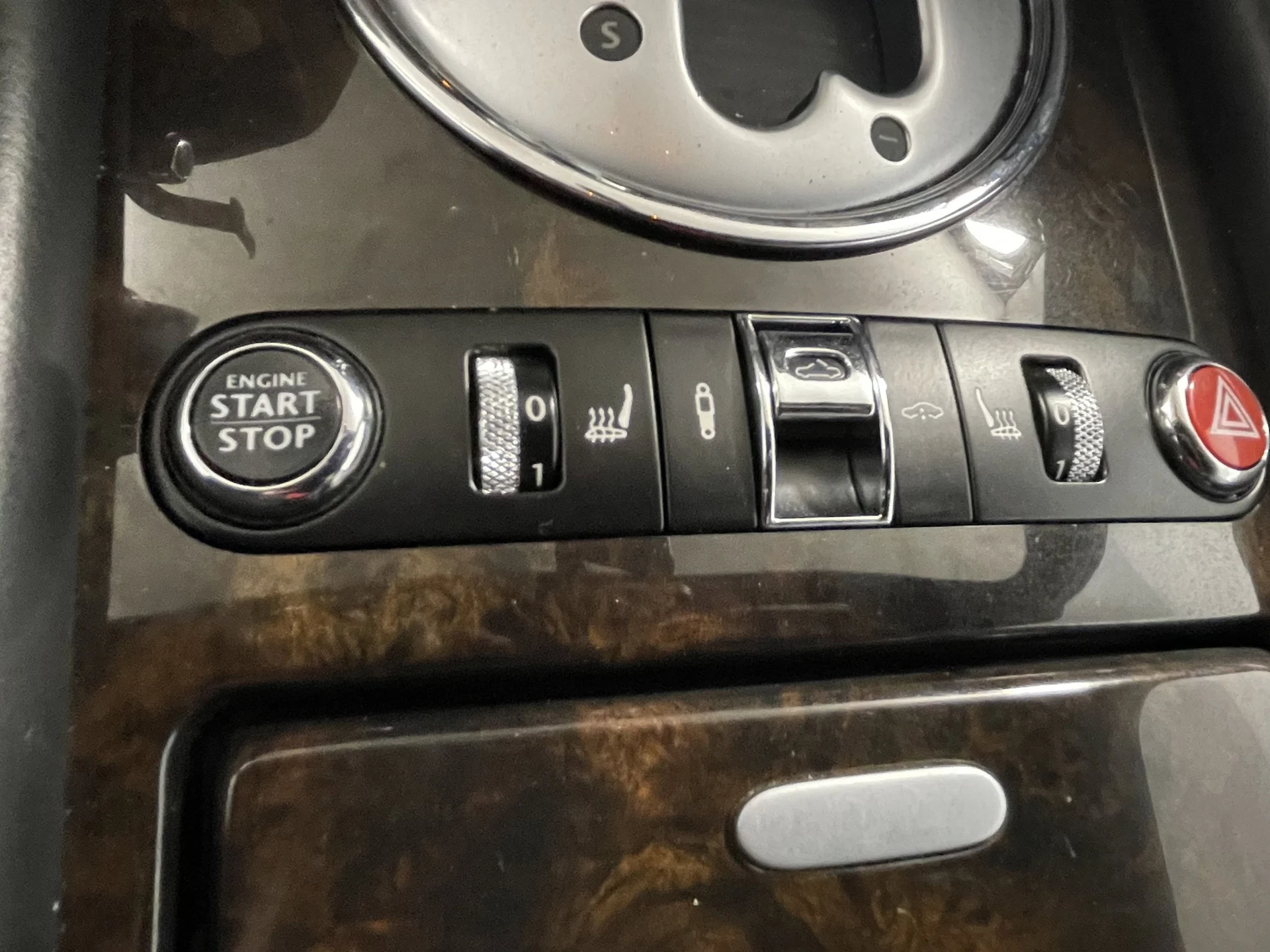 mph020_3619851474_c59fc9a1125d75b8a0af0cbf7c48a843x_696b25e071