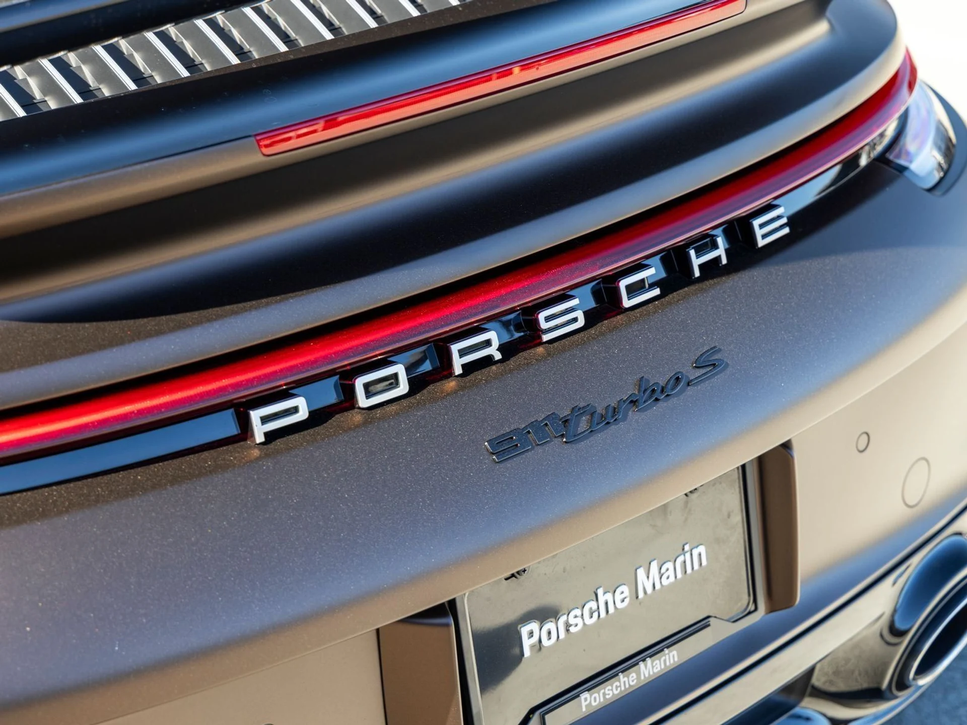 mph020_3619969157_21_d6f7950000