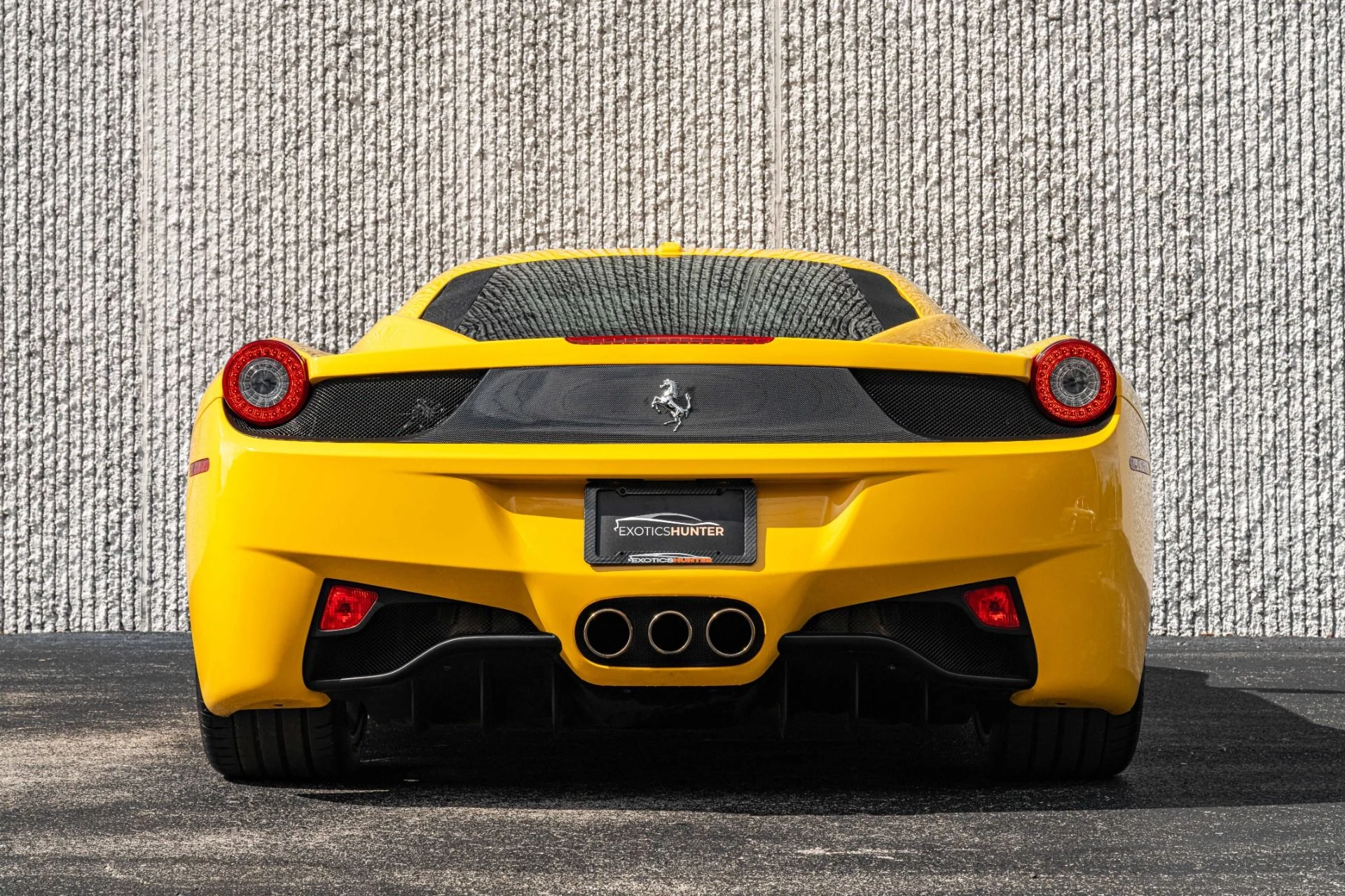mph020_3625246072_Used_2013_Ferrari_458_Italia_Collector_Grade_in_Giallo_Modena_Carbon_1707420389_531e909428