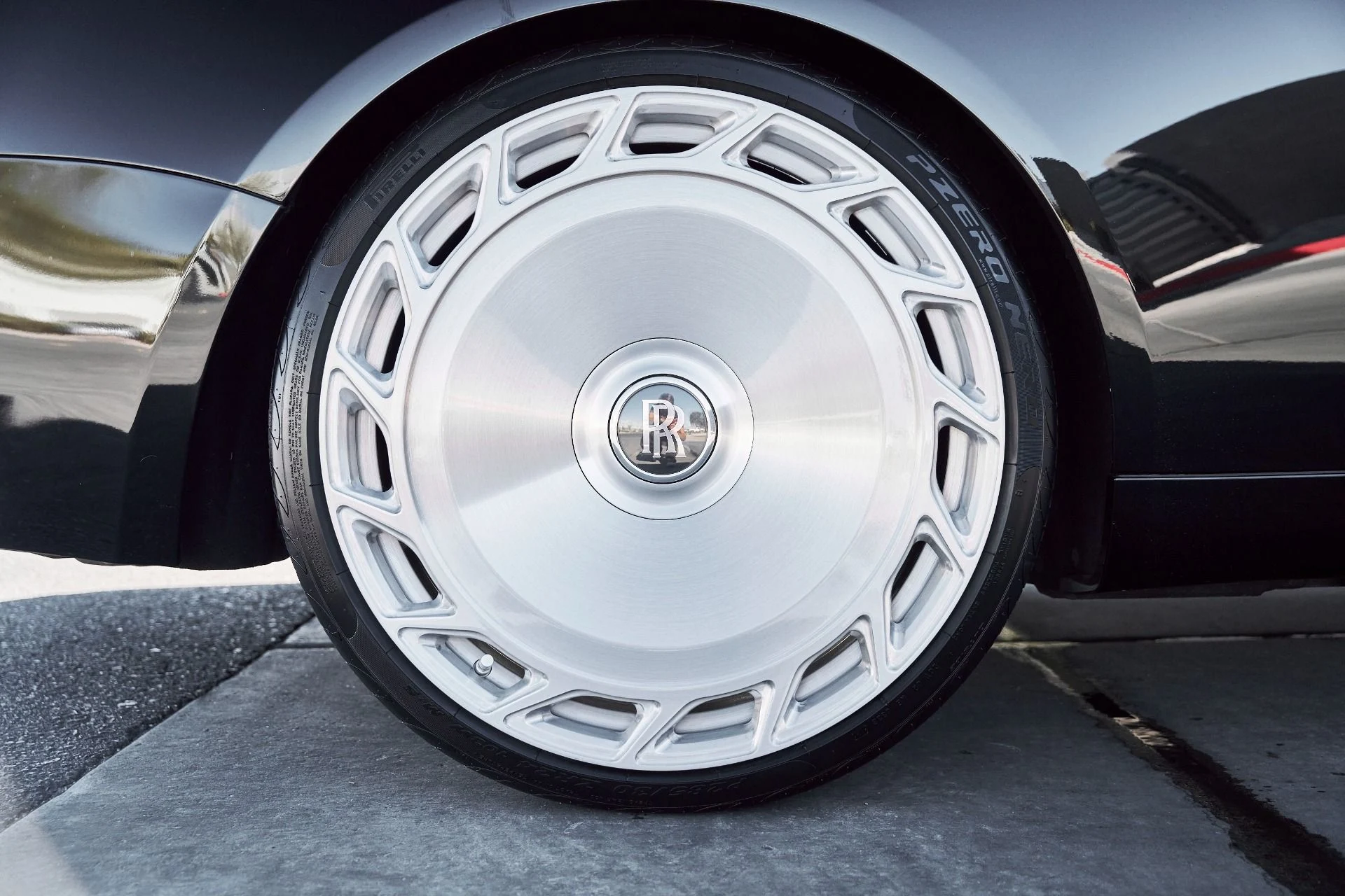 mph020_362930460_Used_2015_Rolls_Royce_Wraith_1770669813_4682c706ea