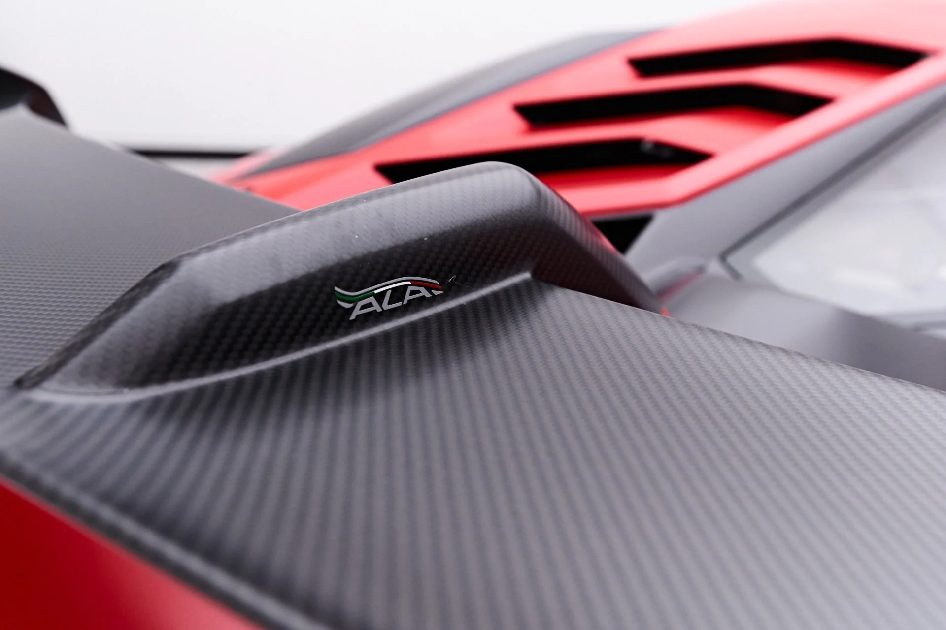 mph020_3648821606_Used_2019_Lamborghini_Aventador_SVJ_Base_1660667507_cef7b71c42
