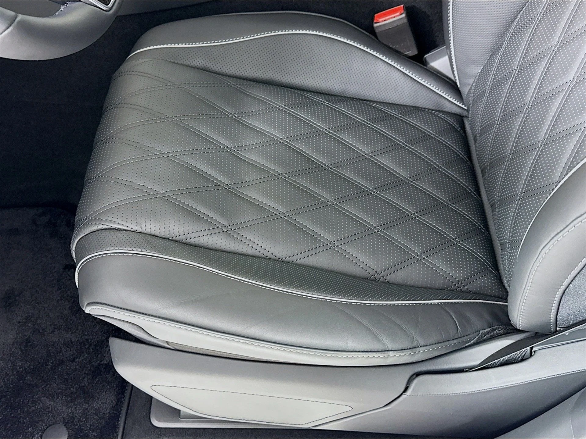 mph020_366064706_ba401a2e1bae1e30b5b477e9a7a30c4dx_f80b4bce05