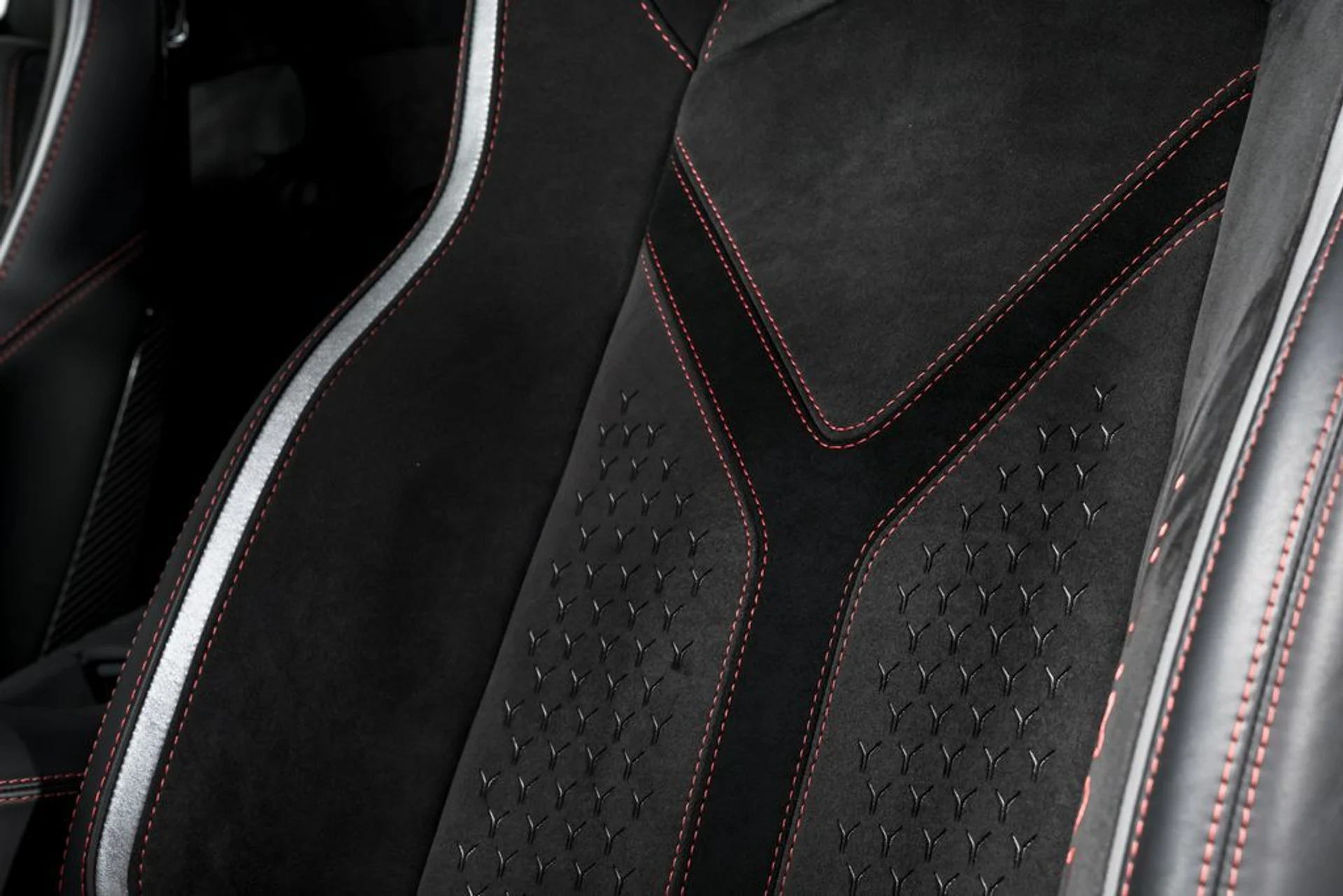 mph020_366209550_9dc36ee8c1b06745a4445ff625bf40e9x_ff573b02e5