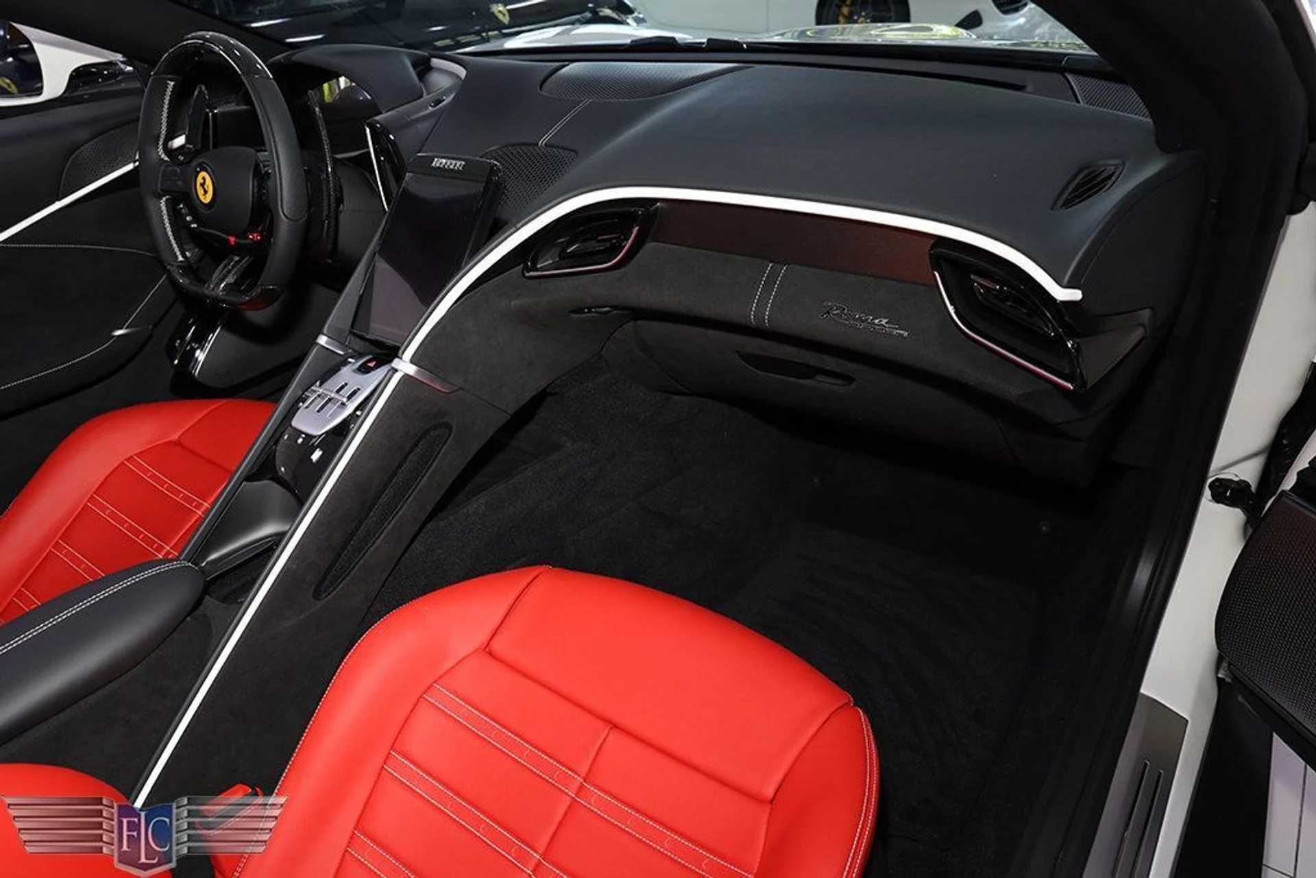 mph020_3663153375_used_2025_ferrari_roma_spider_convertible_6305_22870427_21_1024_f804100a8e