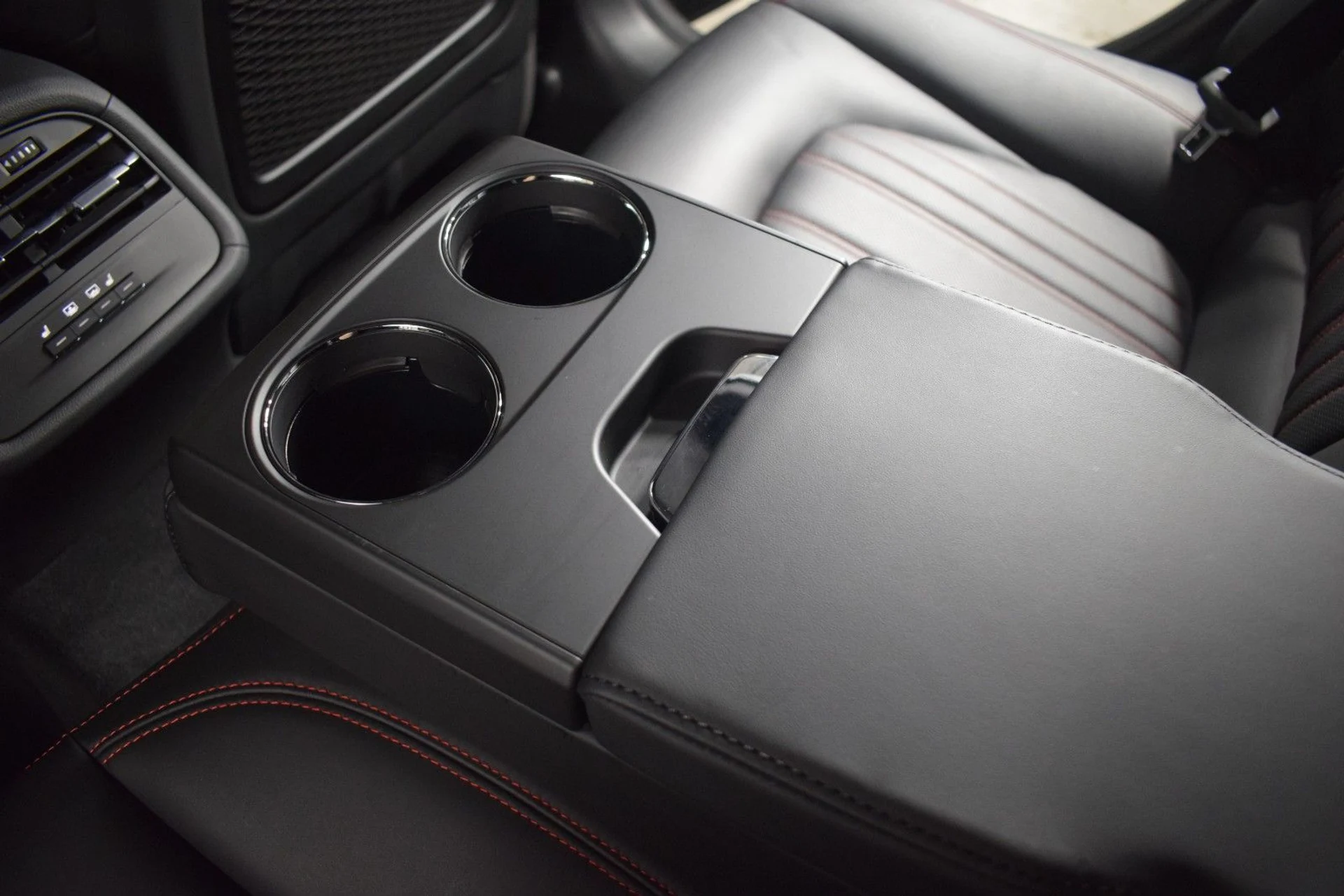 mph020_3663882917_b4a3e926a56a9a0b8f04b7d9f37f2c5fx_5dbf017346