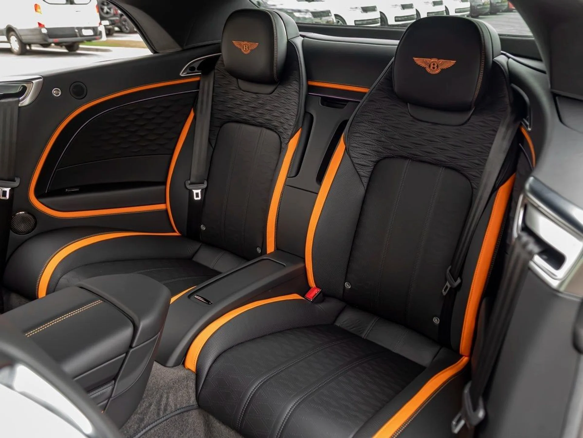 mph020_3666435666_21_1019687dfa