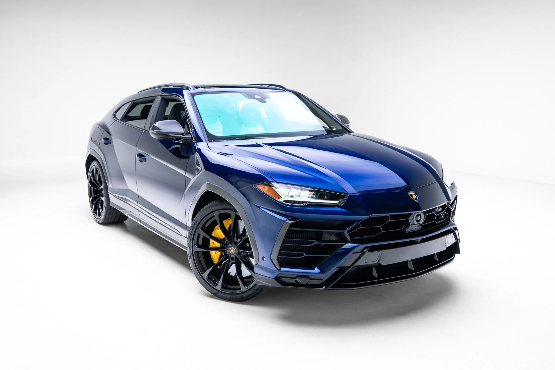 mph020_3667167708_Used_2022_Lamborghini_Urus_1775598124_599a804927