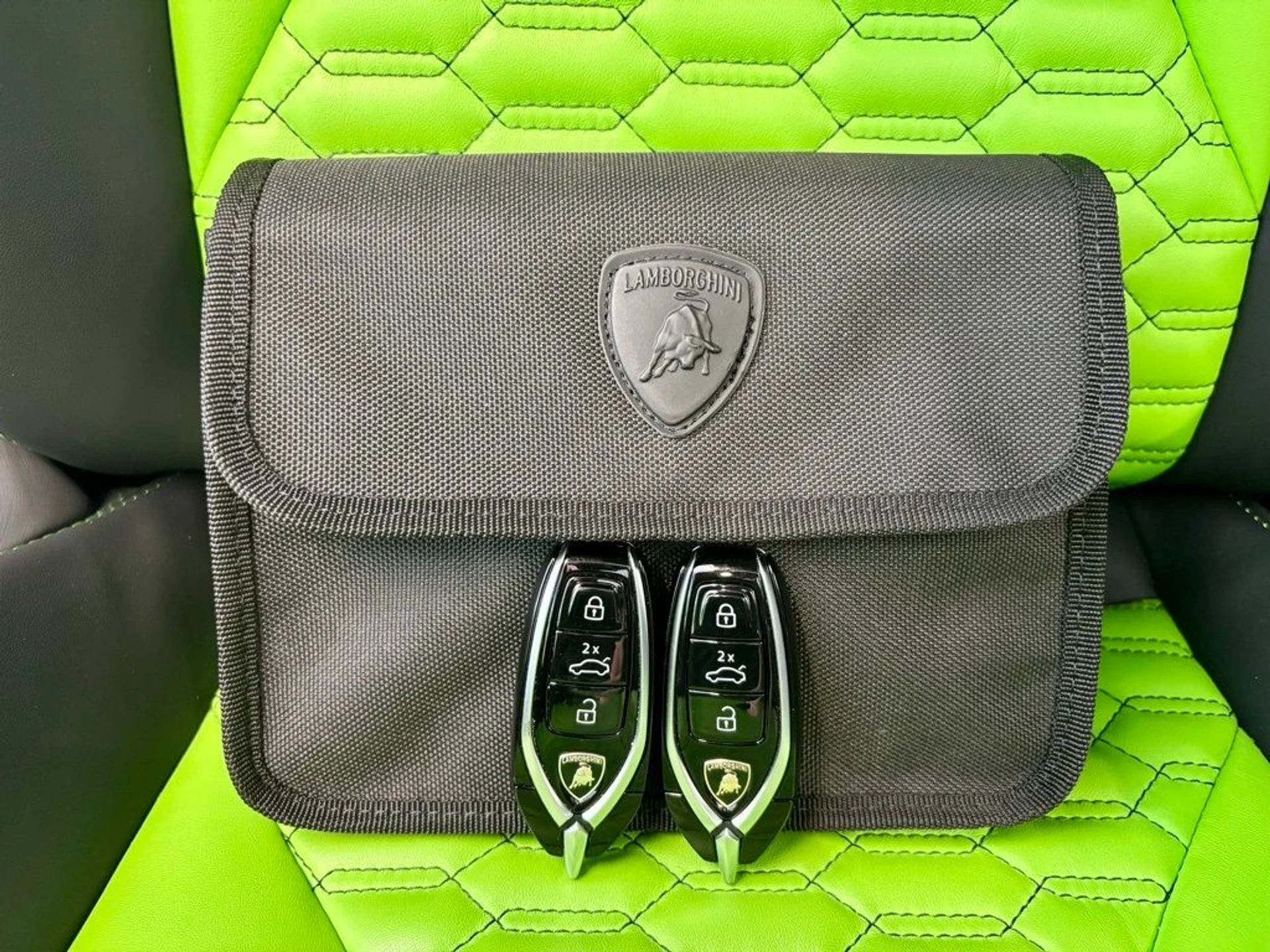 mph020_3669700829_0a8ae9d786134976e5119a744dc7414b_2b91029adb