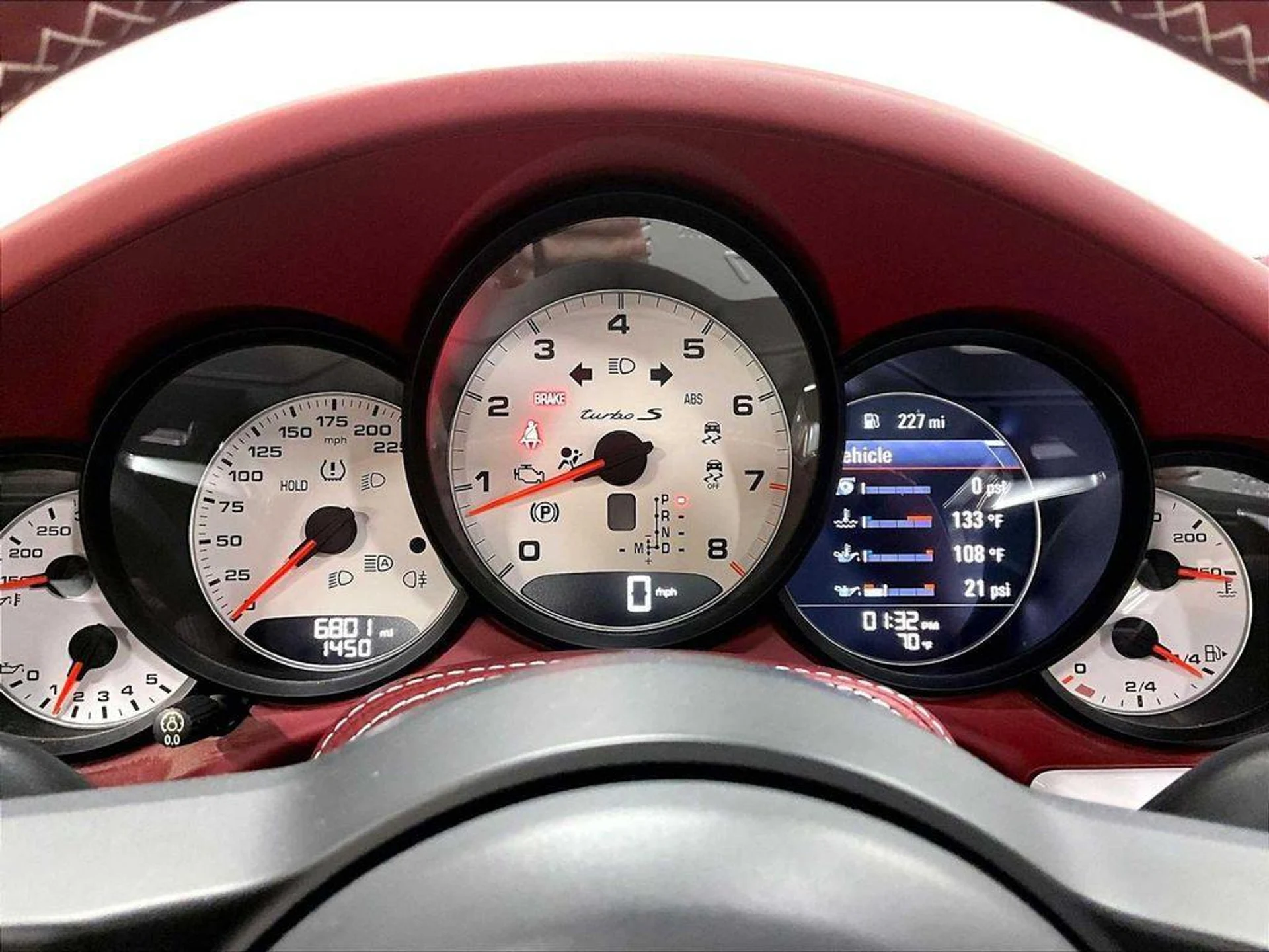 mph020_3675634927_T5_S_Van_Nf_Lj_YR_2_PSO_Fyms_VK_Pu_M_a45fa23b5b