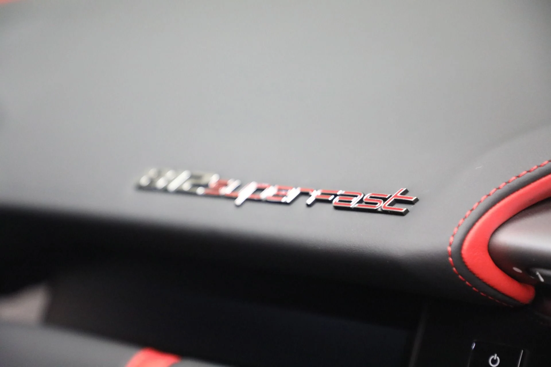 mph020_3678852937_Used_2018_Ferrari_812_Superfast_1782848495_fa62f315a0
