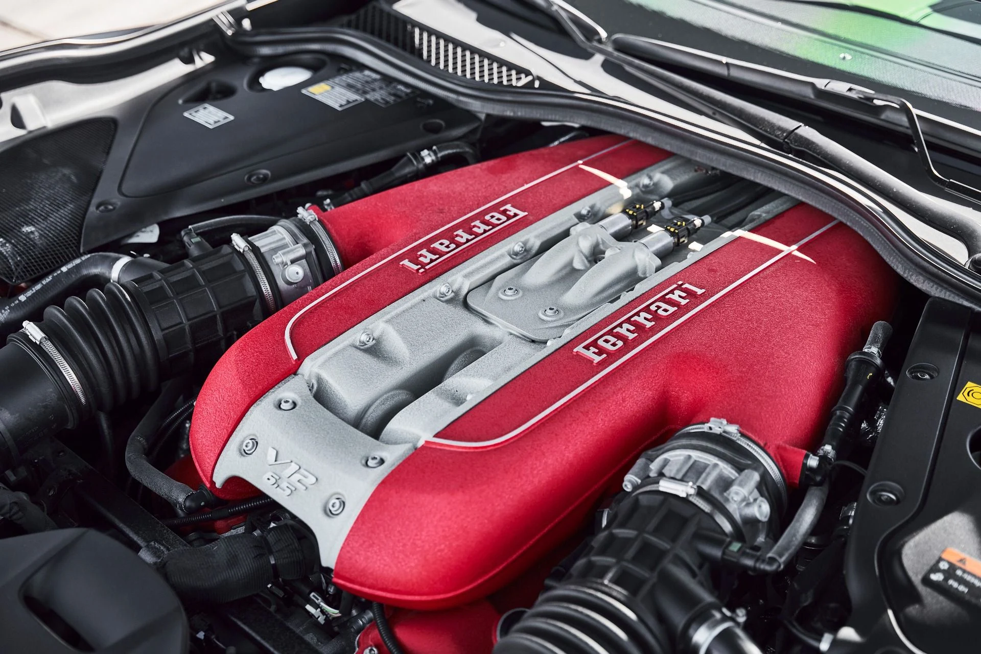 mph020_3681718208_Used_2021_Ferrari_812_GTS_Base_1780364069_884de81b5e