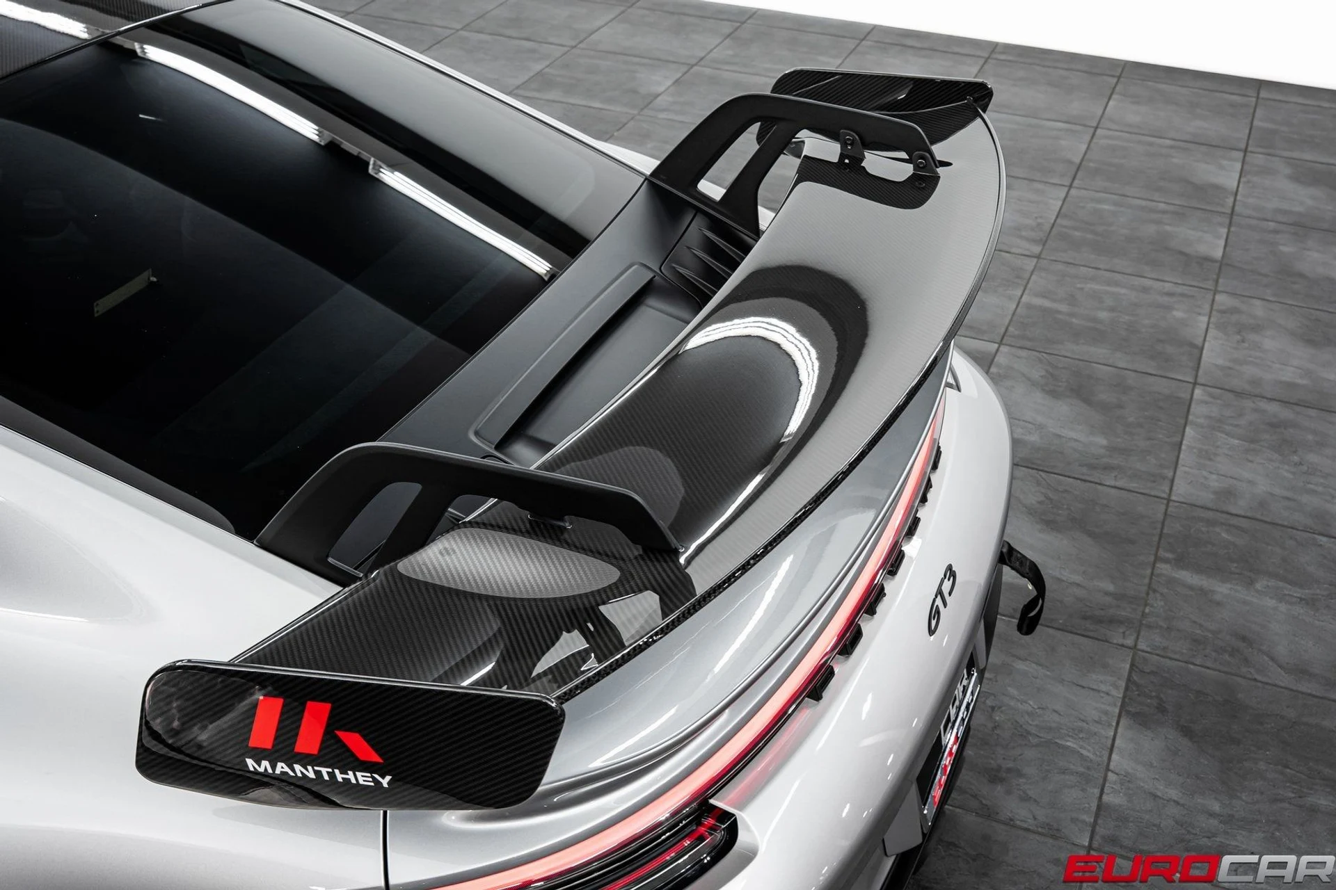 mph020_368569818_image_21_553f6cc04b