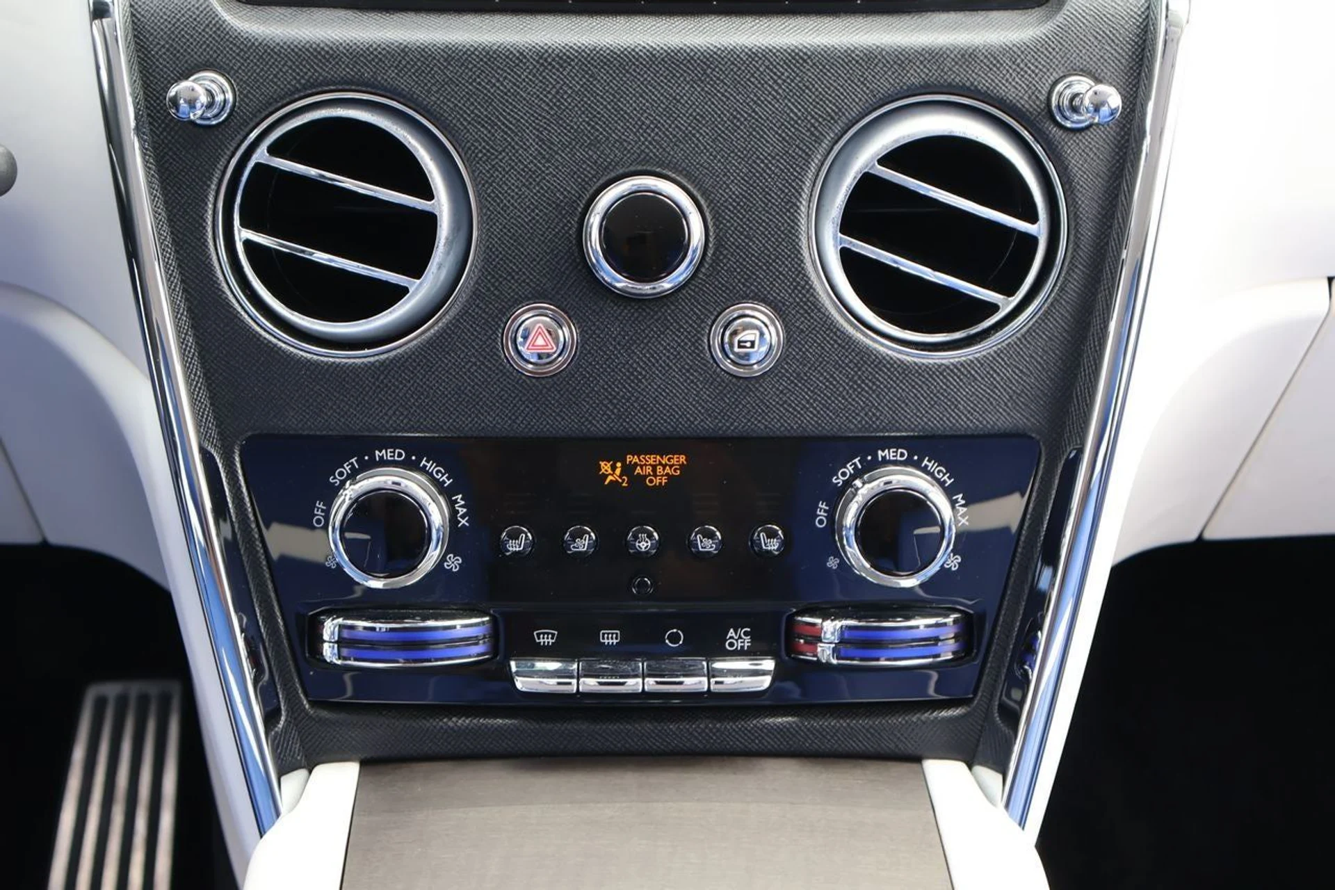 mph020_3686135387_21_80dc4fa4c0