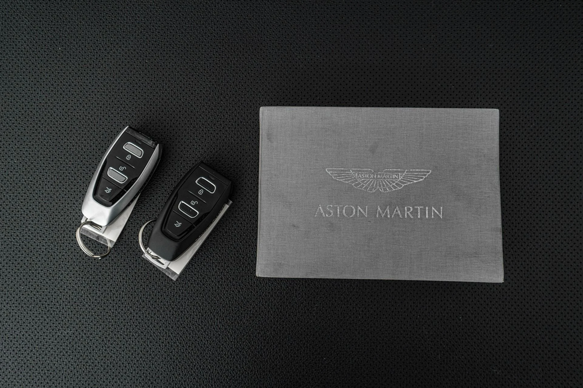 mph020_3688832183_Used_2021_Aston_Martin_DBX_AML_Color_Indulgence_Pack_DB_Elegance_Pack_1783626326_ed7b826eda