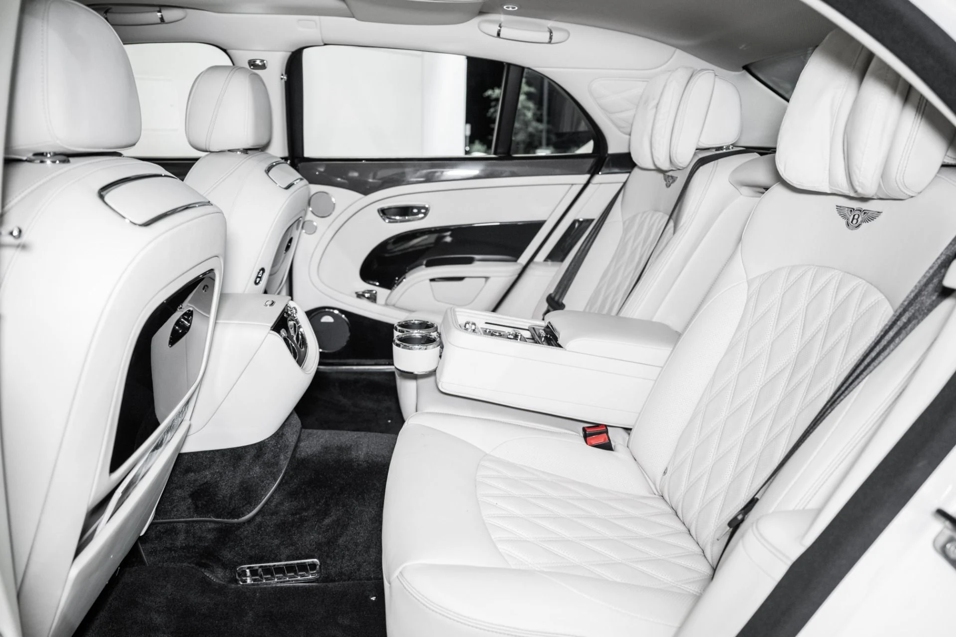 mph020_3692928098_Used_2017_Bentley_Mulsanne_Speed_1758377888_817598c10a