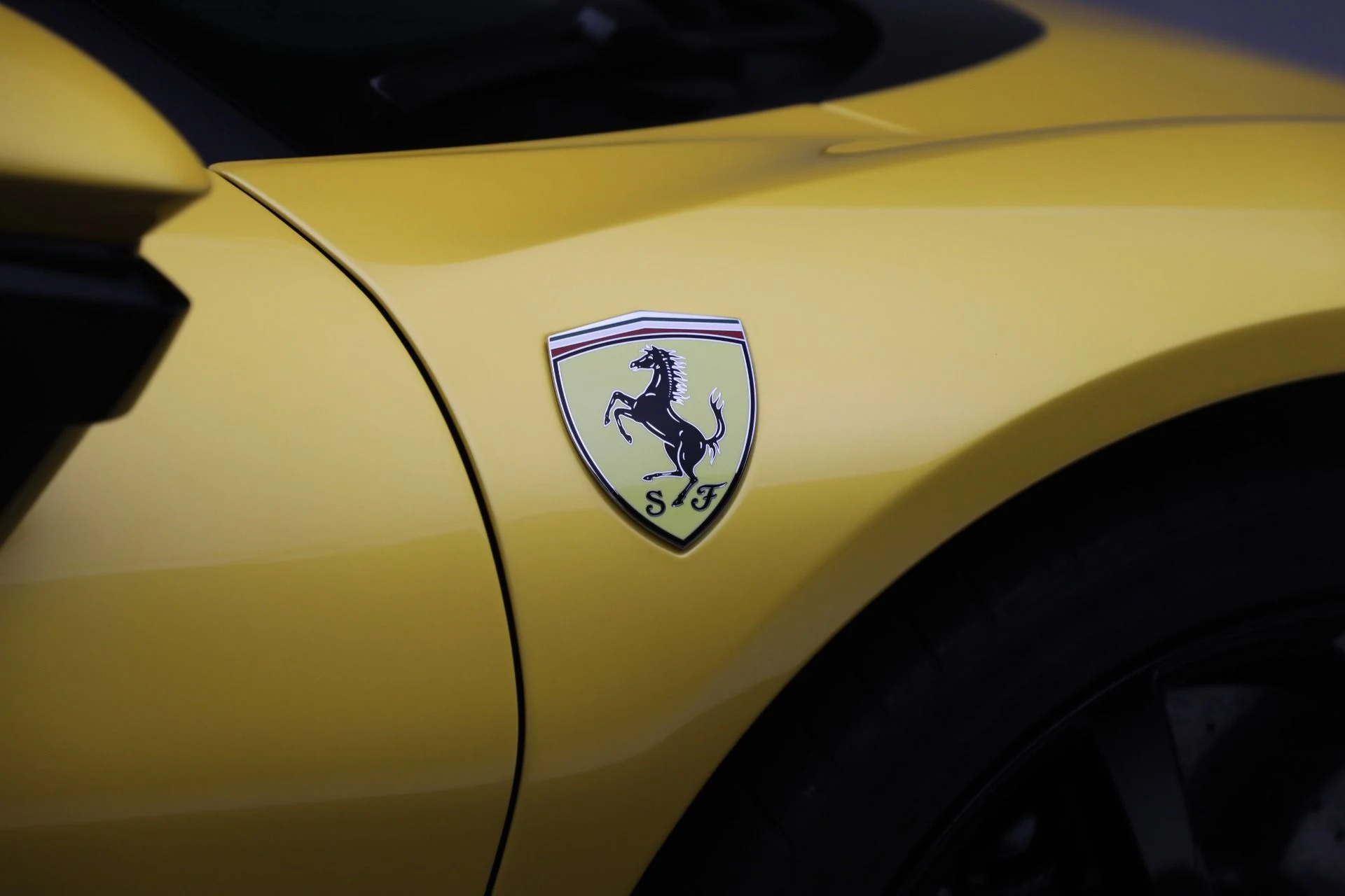 mph020_3701912717_Used_2023_Ferrari_SF_90_Stradale_d9538b2e1a