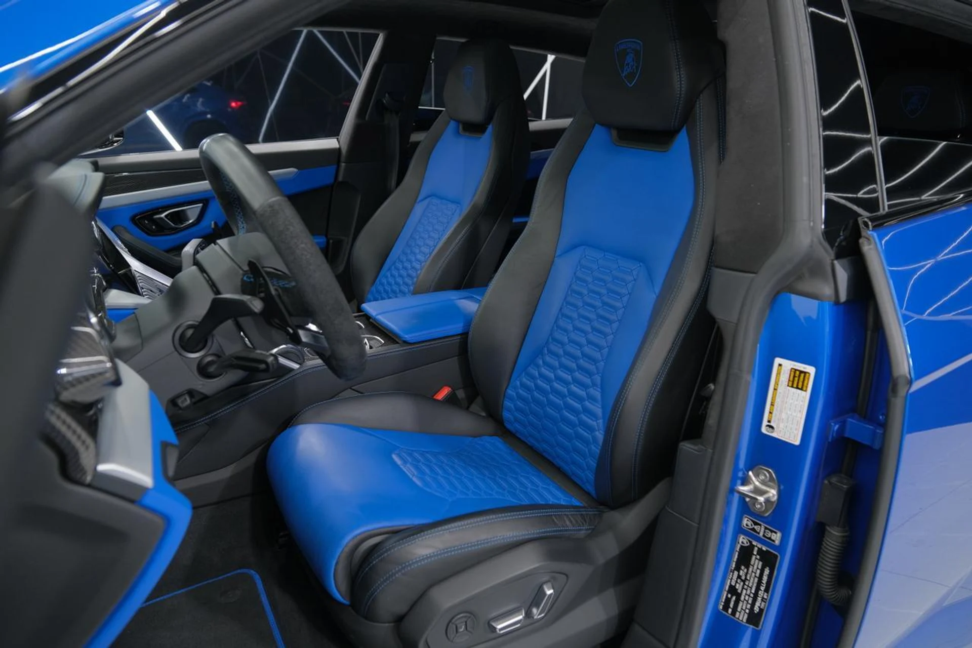 mph020_37025432_540e7438db4b0b1c5f8e4380e1f546db_5c620dc9c4