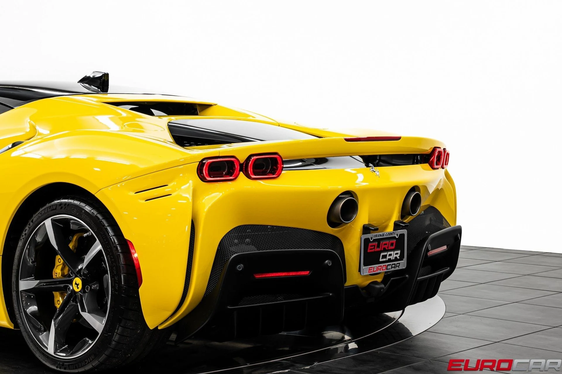 mph020_3703360552_image_21_66247aba5e