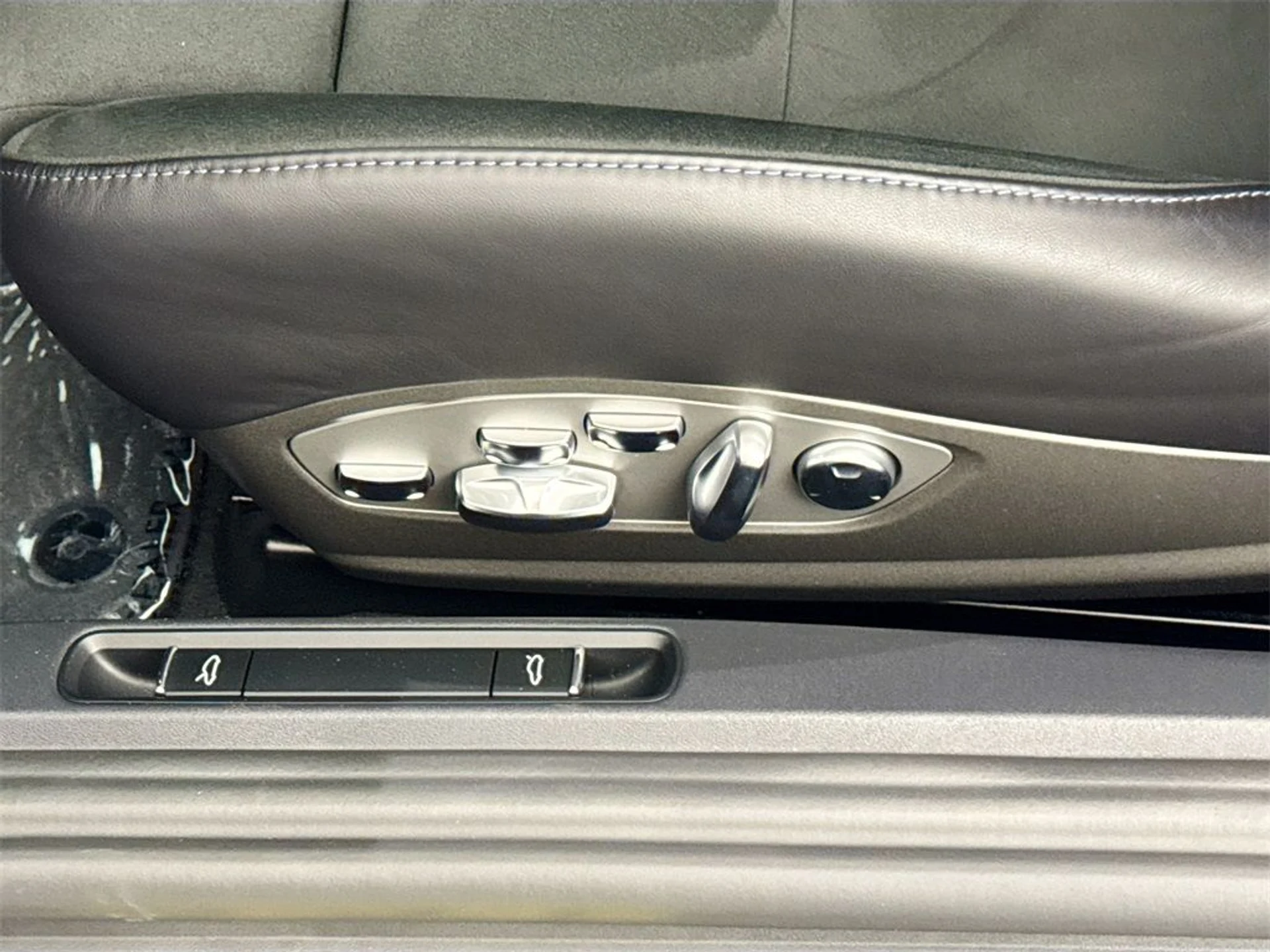 mph020_3704404008_838f0b44798dca8116d138defbd99f23_00433b7054