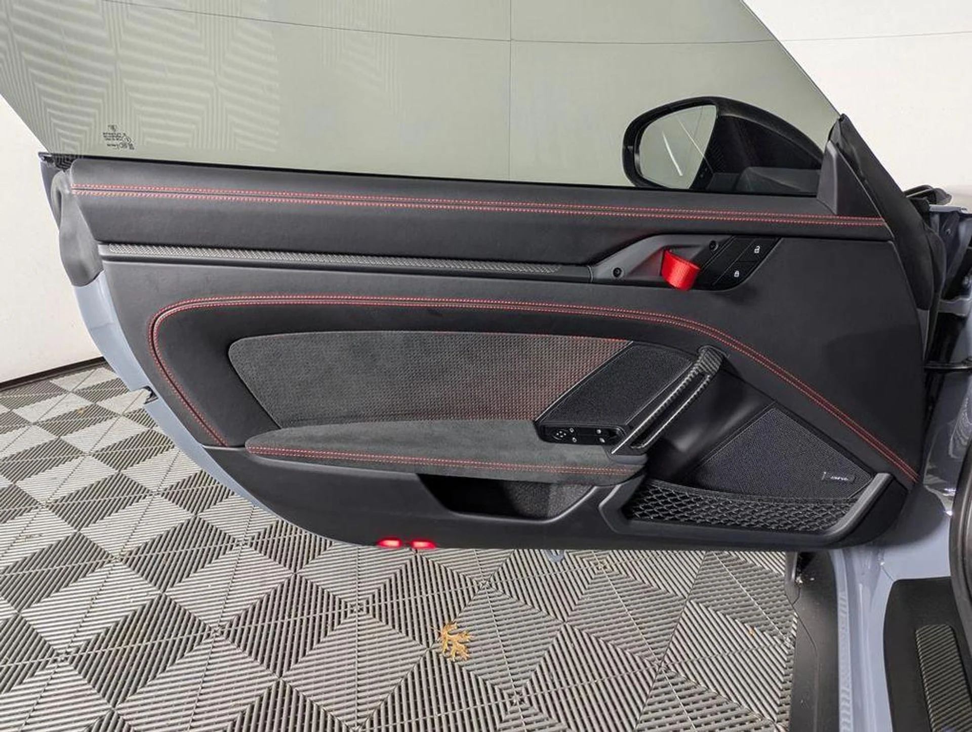 mph020_3704770851_kto_Ib_PI_Qctu_Uk_H_Kd_Rsppb4j_Hr_T8_6a9ca50743