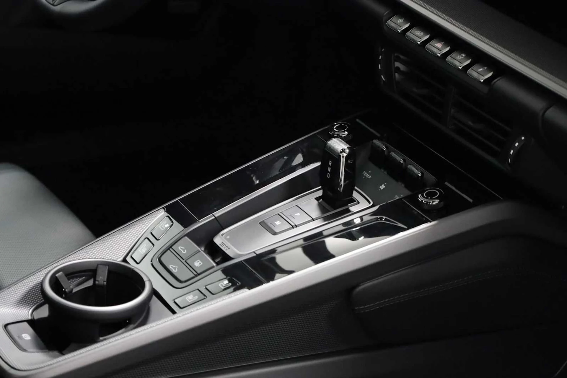 mph020_370797795_47c4f1eb358d5bc0cc30bdd17919c944_d3e64294c9