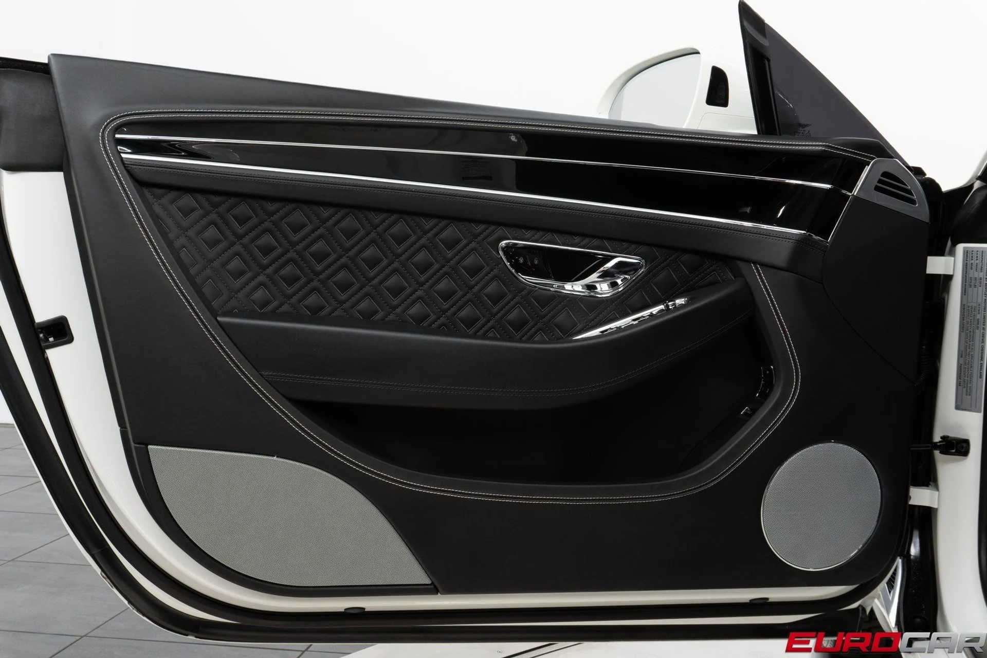 mph020_3714439279_image_21_b81dbb1208