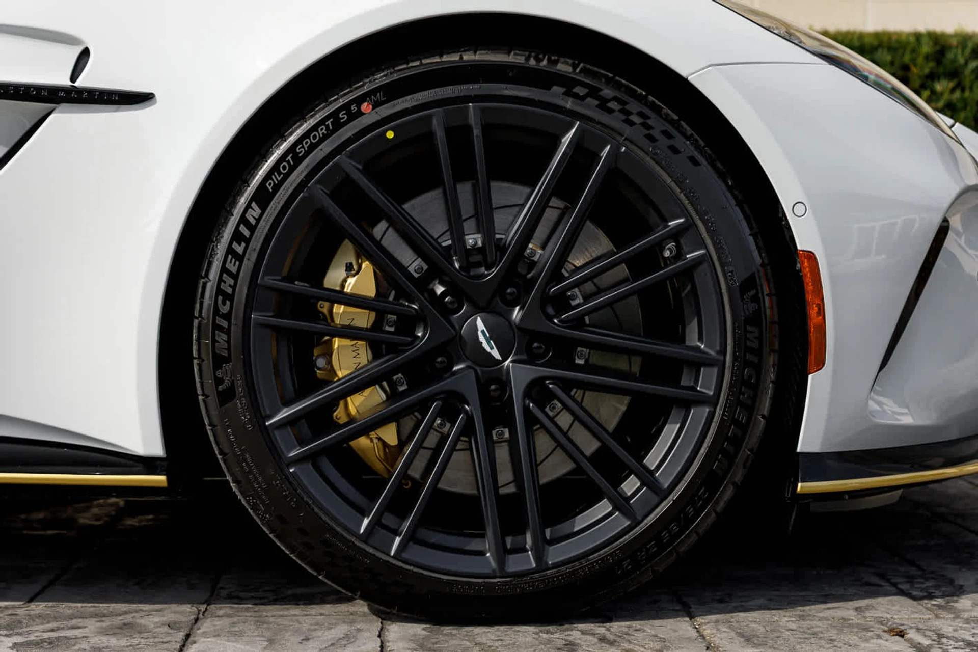 mph020_3717031179_21_83708c4811