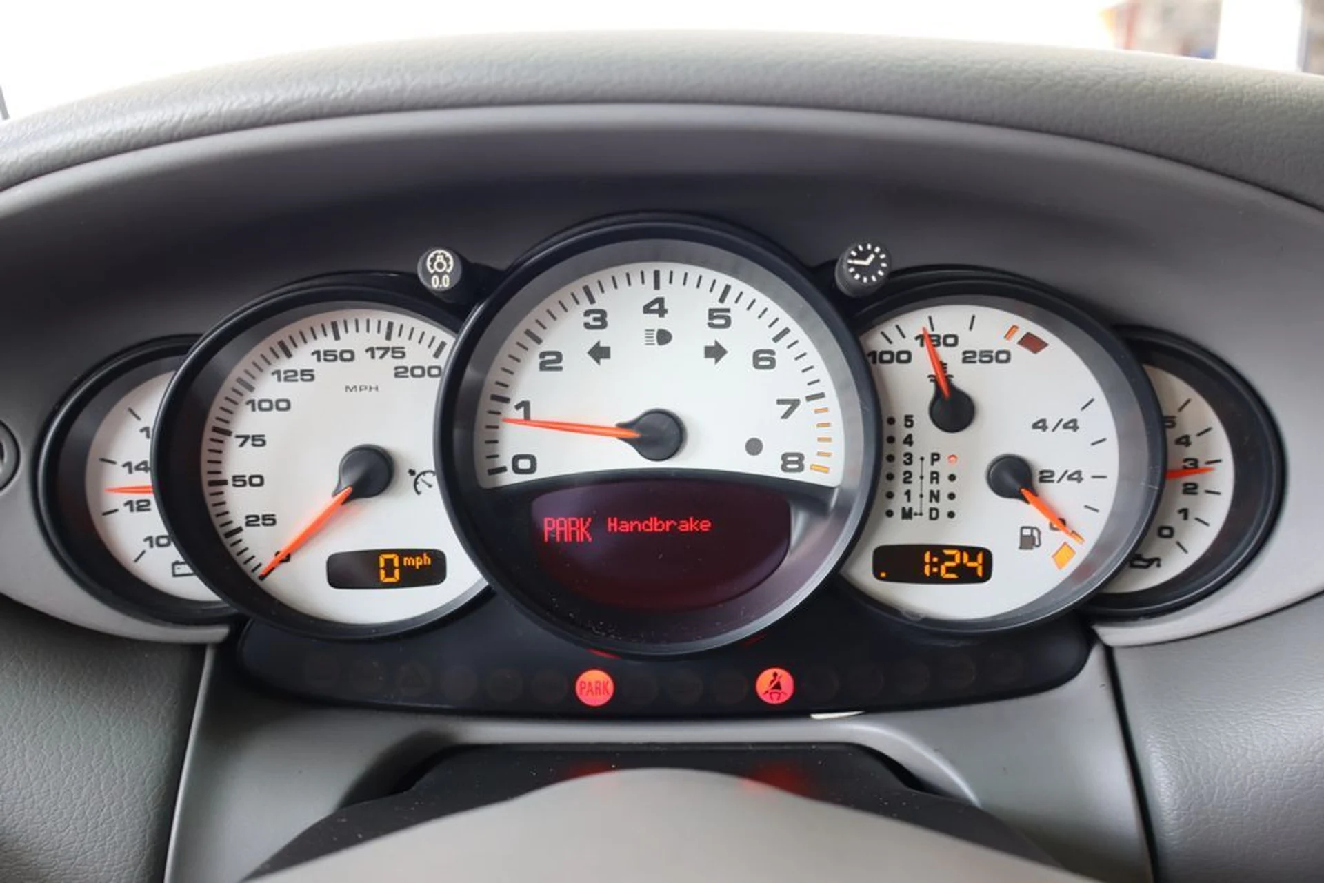 mph020_3720872240_448c483e13ba1e6d381e0ea802f6256bx_9dfacb2a4d