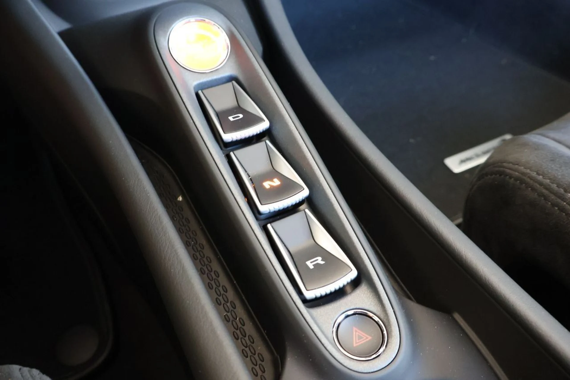 mph020_3722611909_21_1b32180460