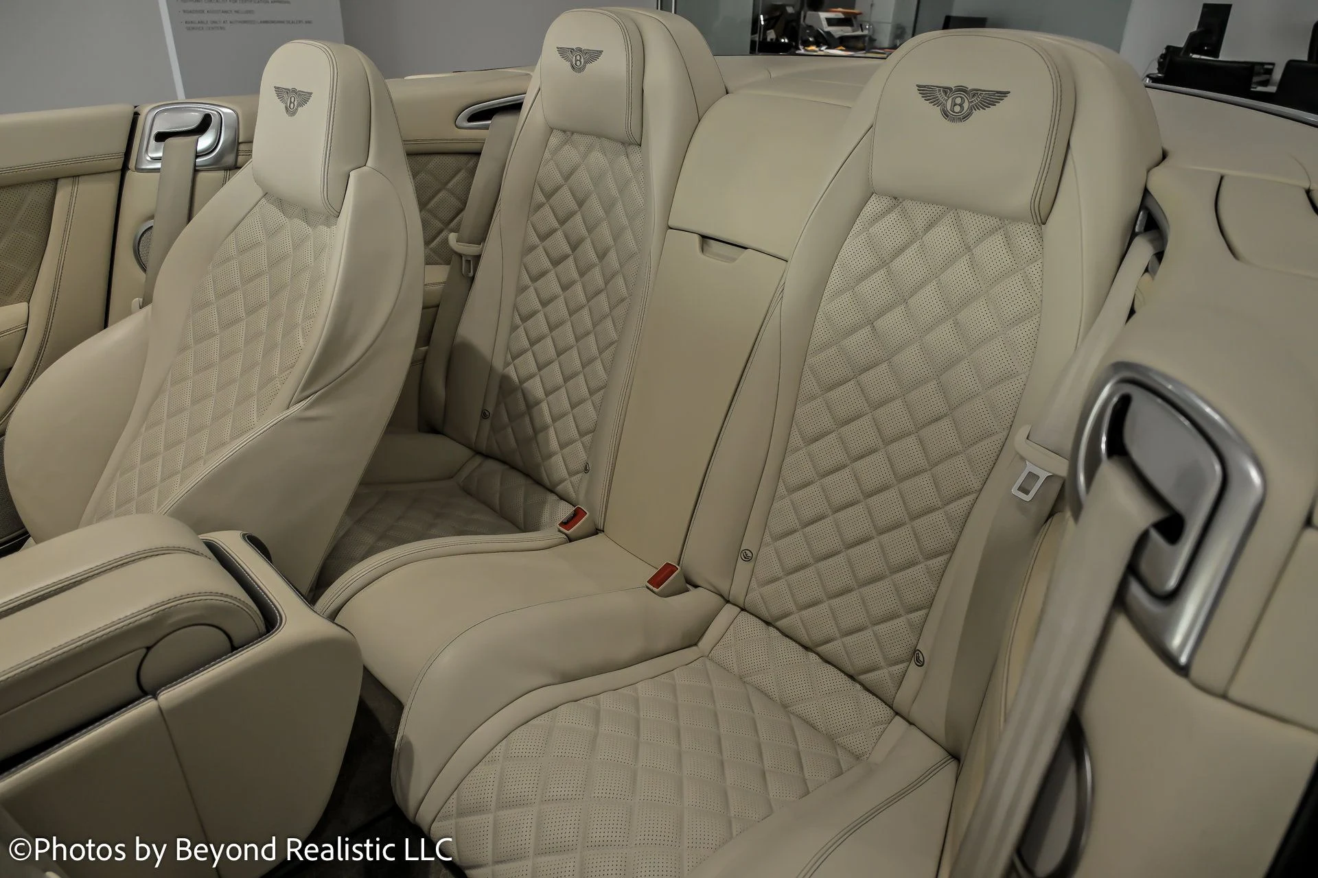 mph020_3725431921_0aab0ba0a35f00f212f491f6dfc88abax_5c2382901d