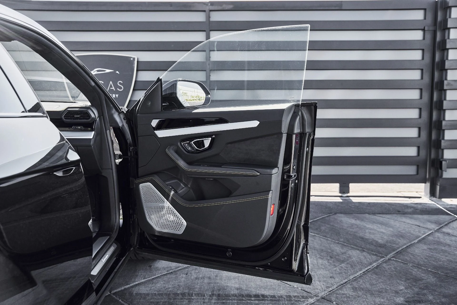 mph020_3725974618_Used_2024_Lamborghini_Urus_S_1780082840_6e8a3d009d