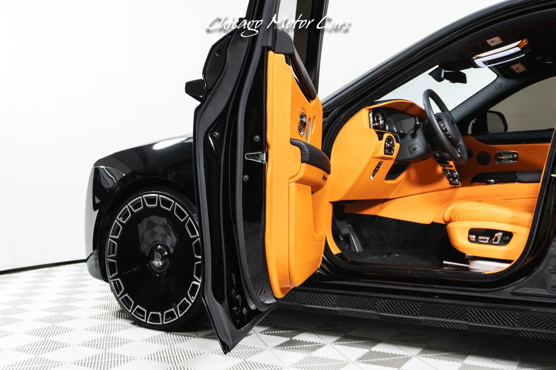 mph020_3733200106_12082_p21_l_f39e6d84f2