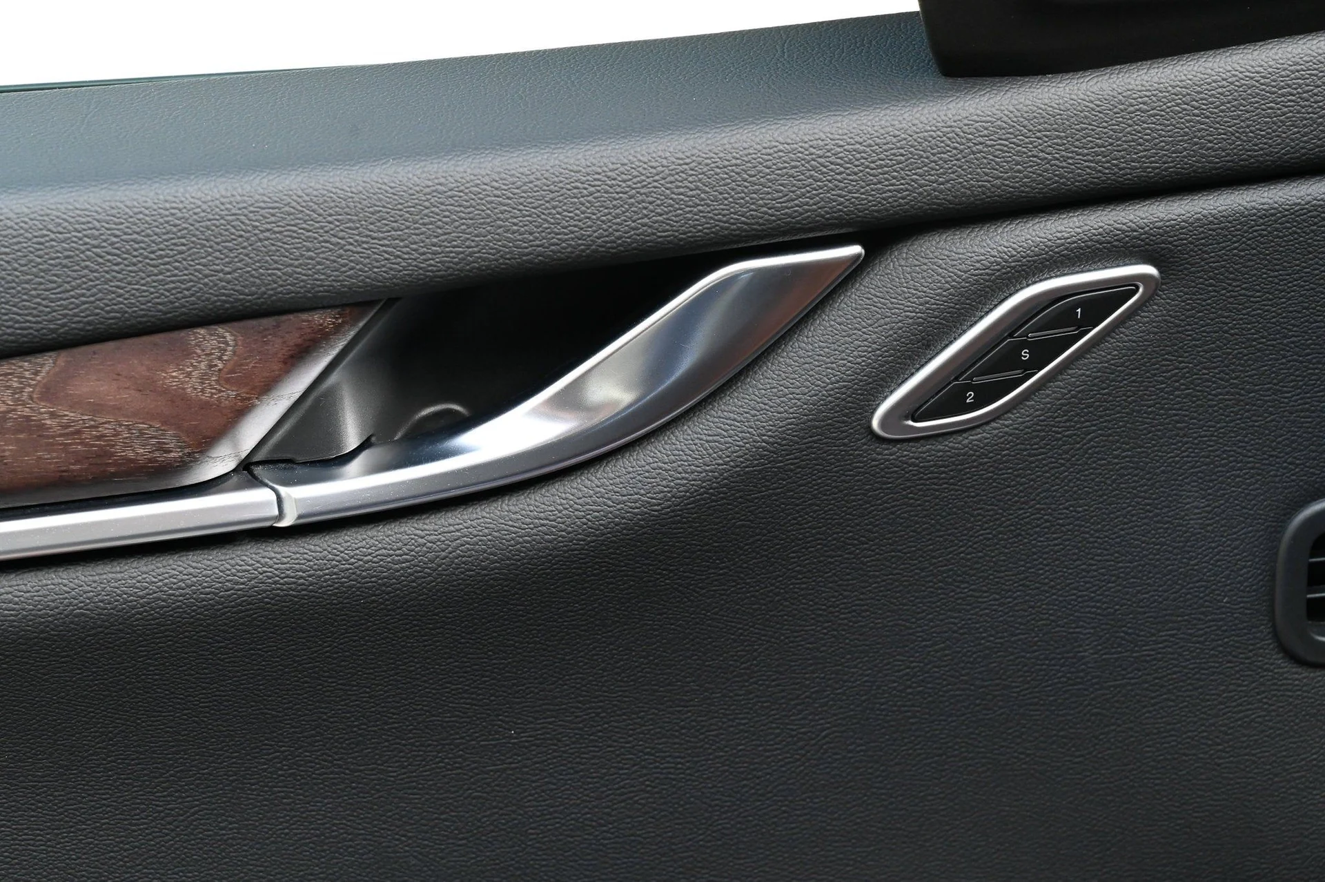 mph020_373377423_372924dd42904558b7ebcc2f29afbf98_9bb636d63d