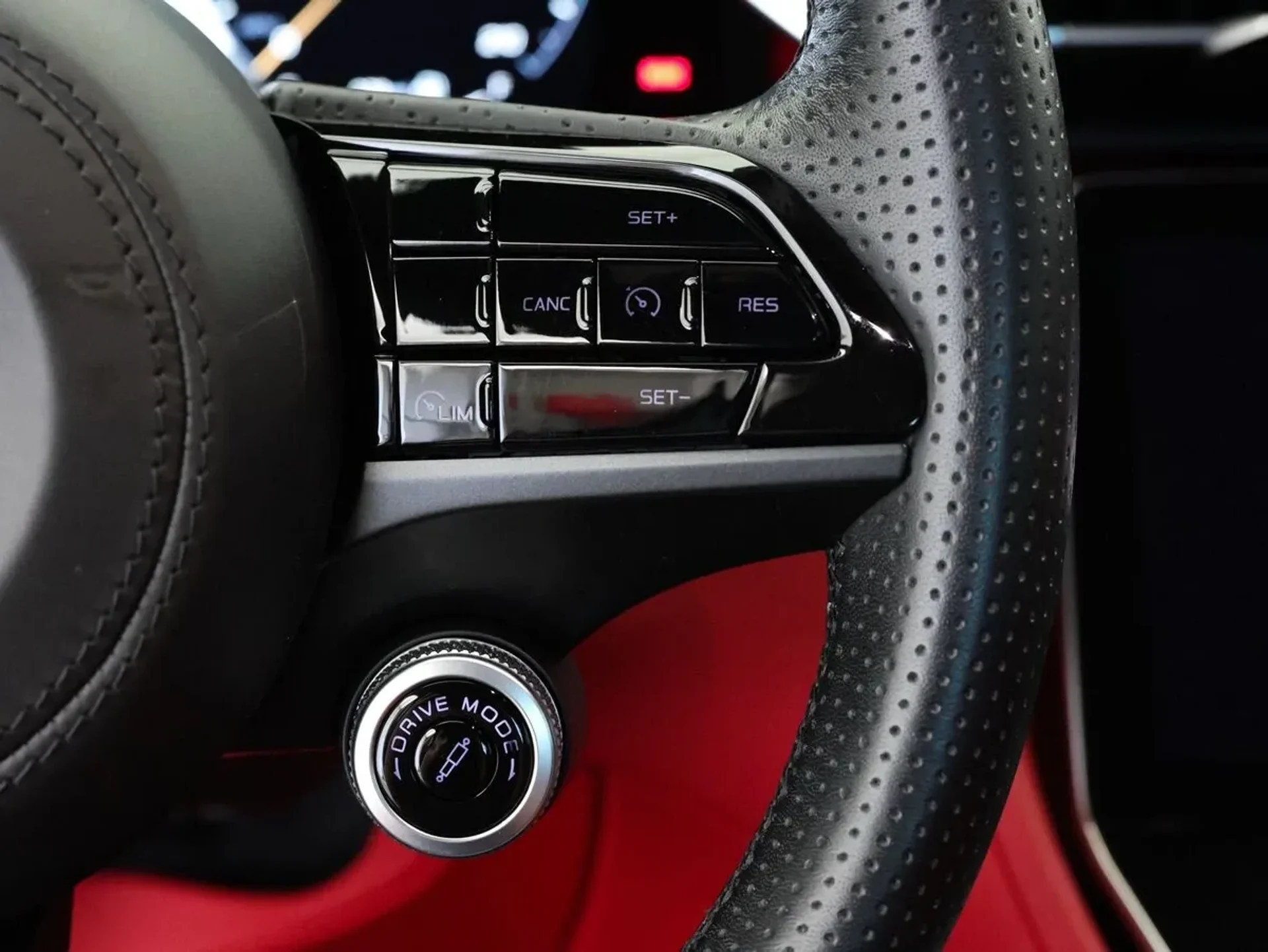 mph020_373732725_d95hfwu9946t6cqj2z9k7bti0j2y_51ac2468e4