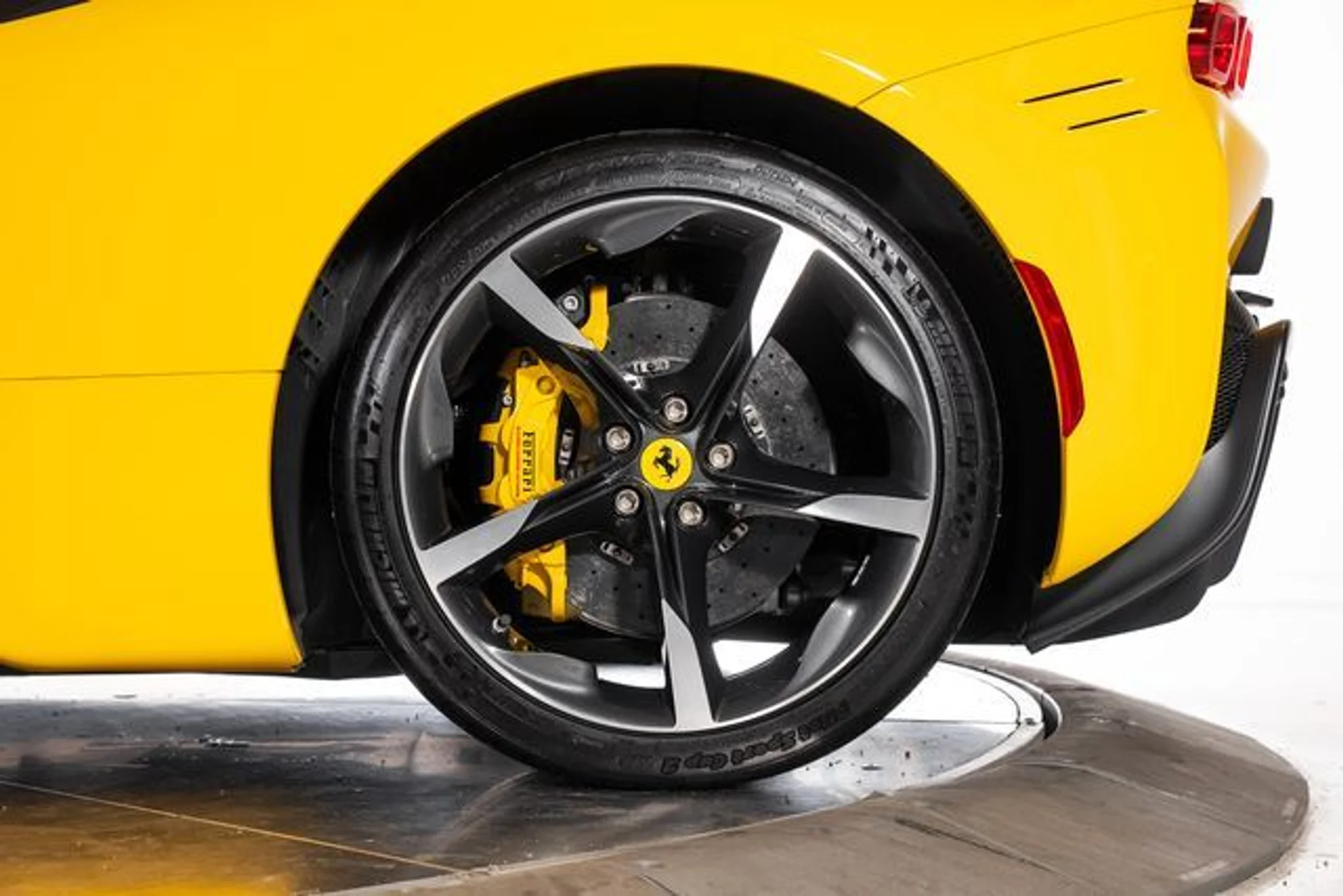 mph020_3741795425_9ffae005a54513c7b4ff40e4fe77ba33x_923ca925d8