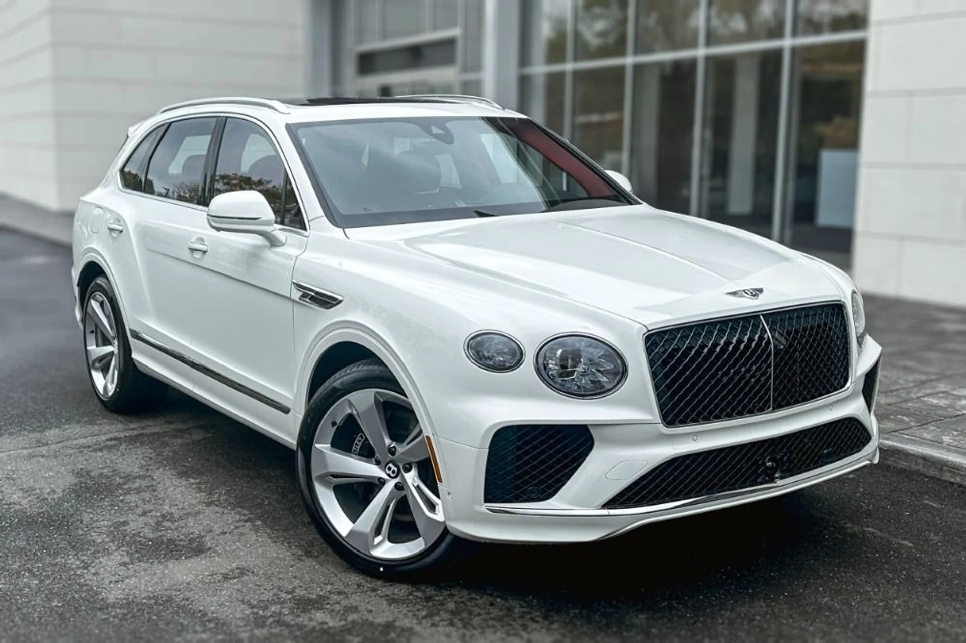 mph020_3754499451_New_2026_Bentley_Bentayga_1777900217_b74bcc89ad