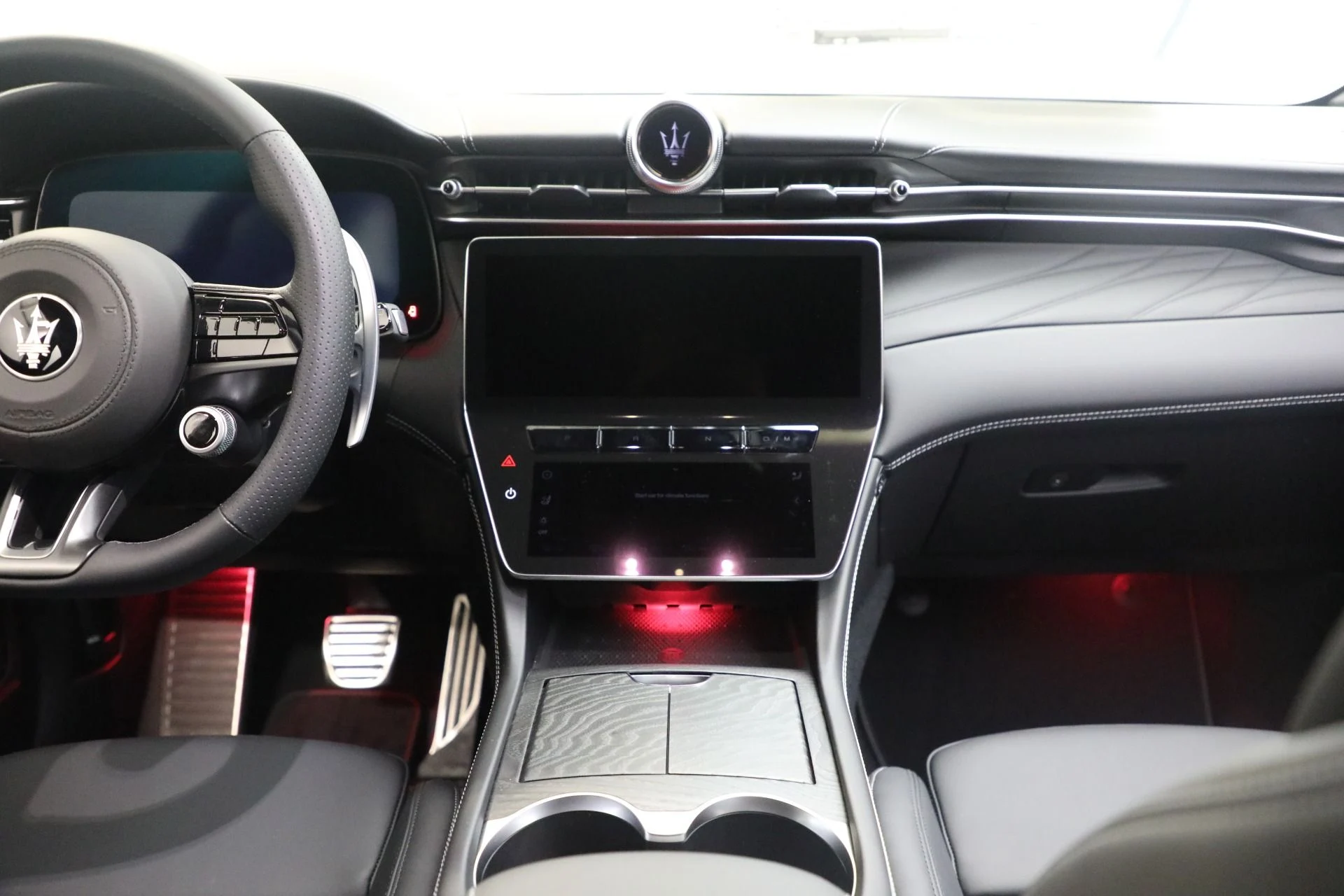 mph020_375568948_New_2025_Maserati_Grecale_Modena_1761853714_7134d17c3d