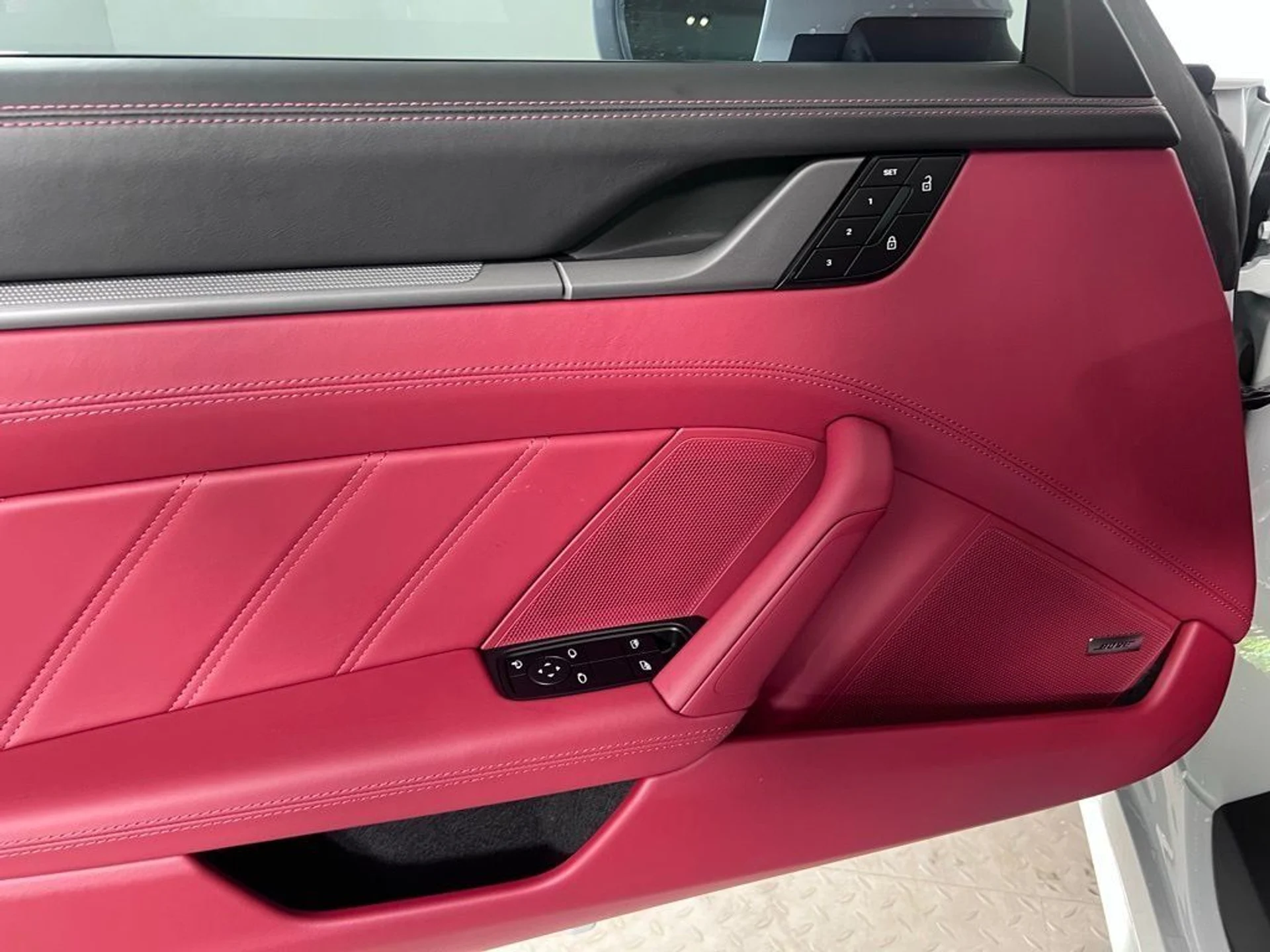 mph020_3761403779_f5aeb1038ed827e05b7b9911164ef26f_1ac10acd72