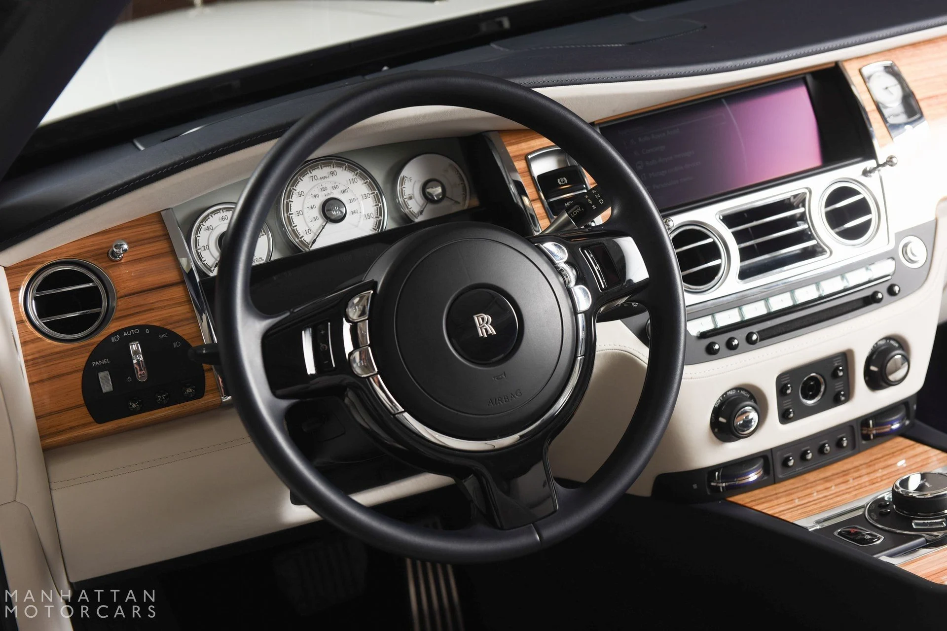 mph020_3762160427_image_20_ff68970269