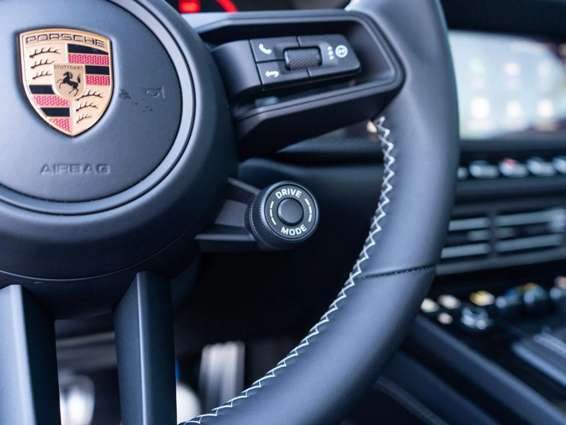 mph020_3763503482_Z4_7u4_Qc95vo4c_Pj_A_Zd_Z8b_Vl3zg_dd59999162