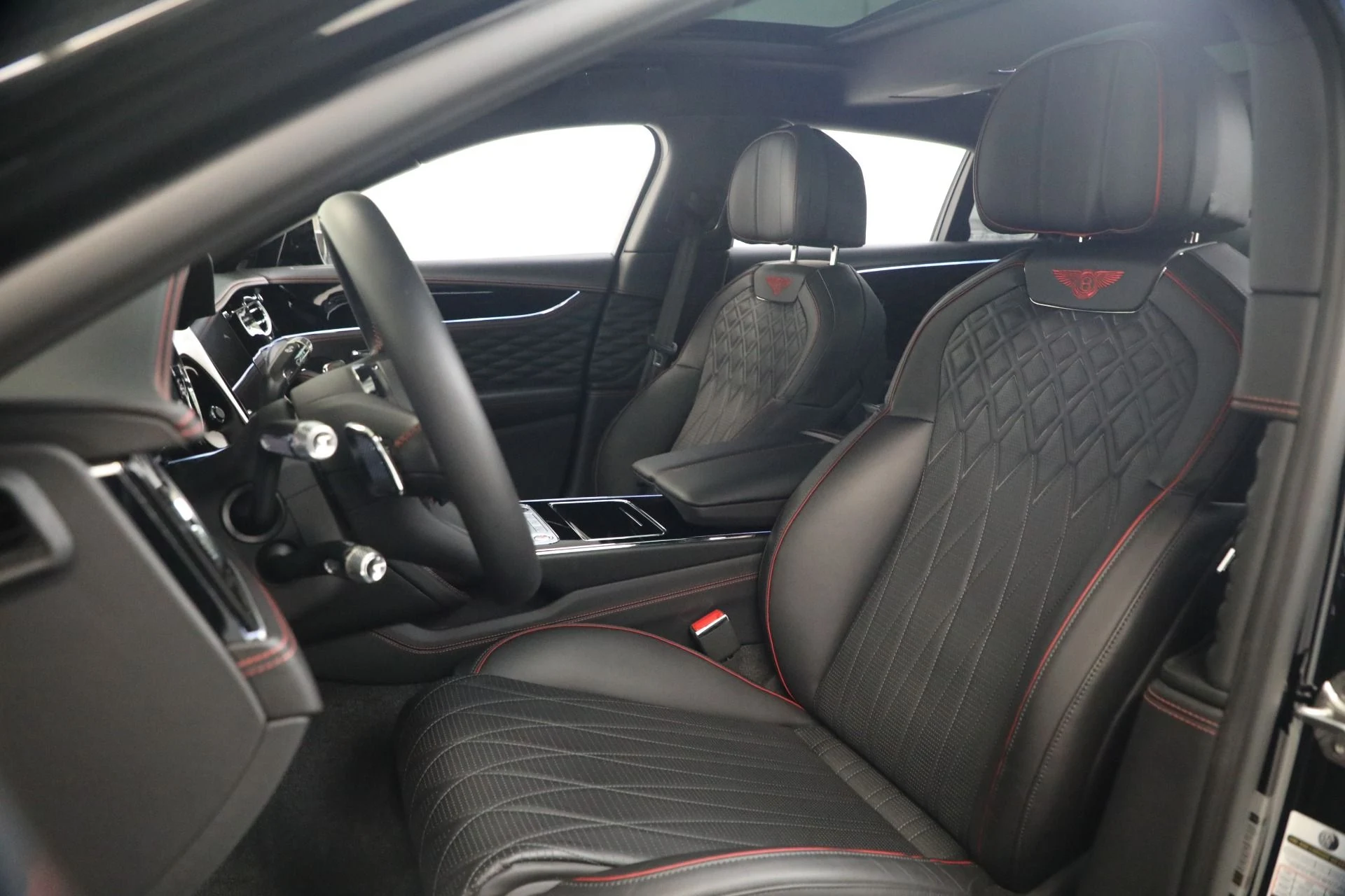 mph020_3766780219_Used_2022_Bentley_Flying_Spur_Hybrid_1788639350_13ce10bf30