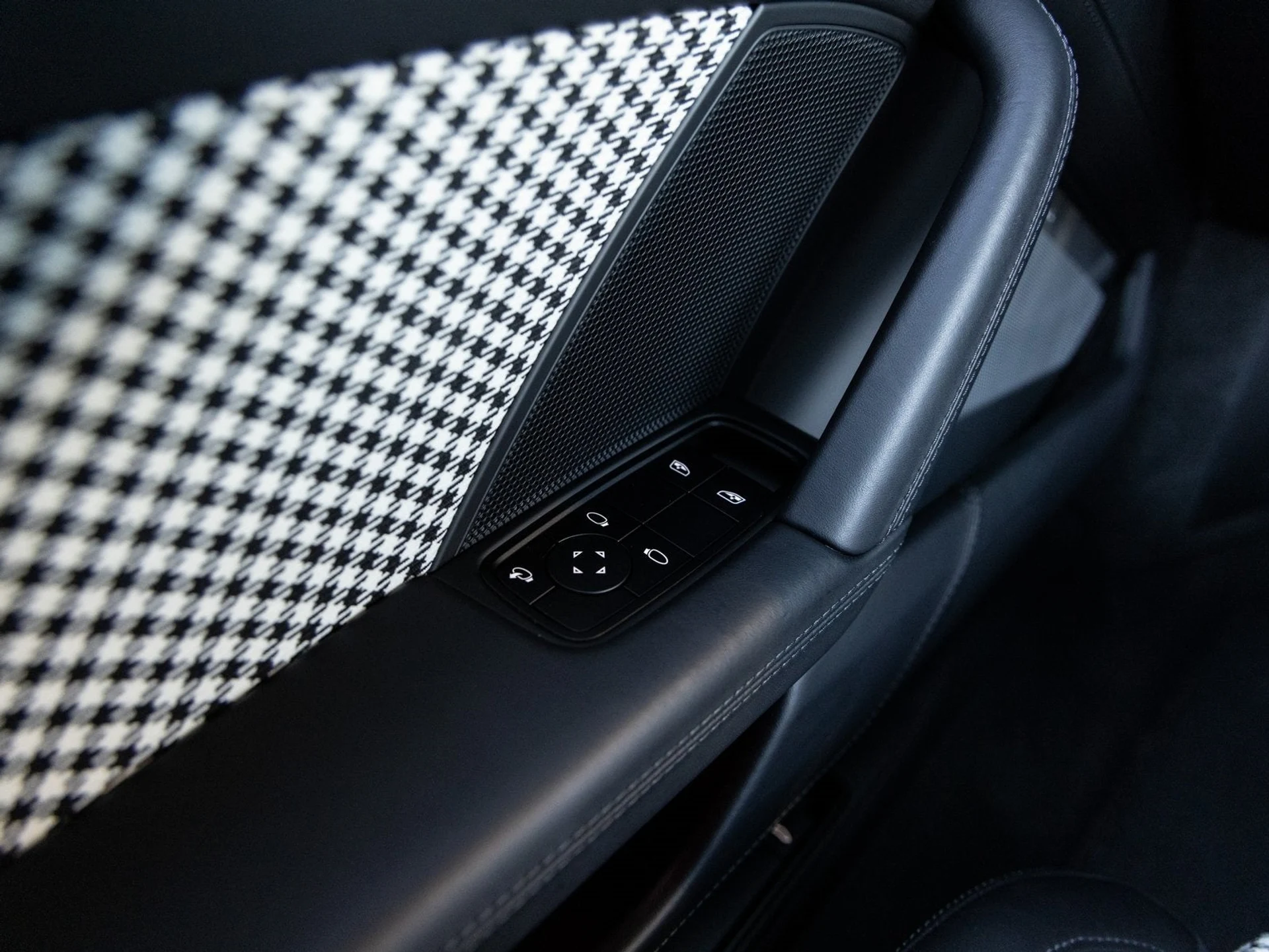 mph020_3767622010_21_fcf429ac3c