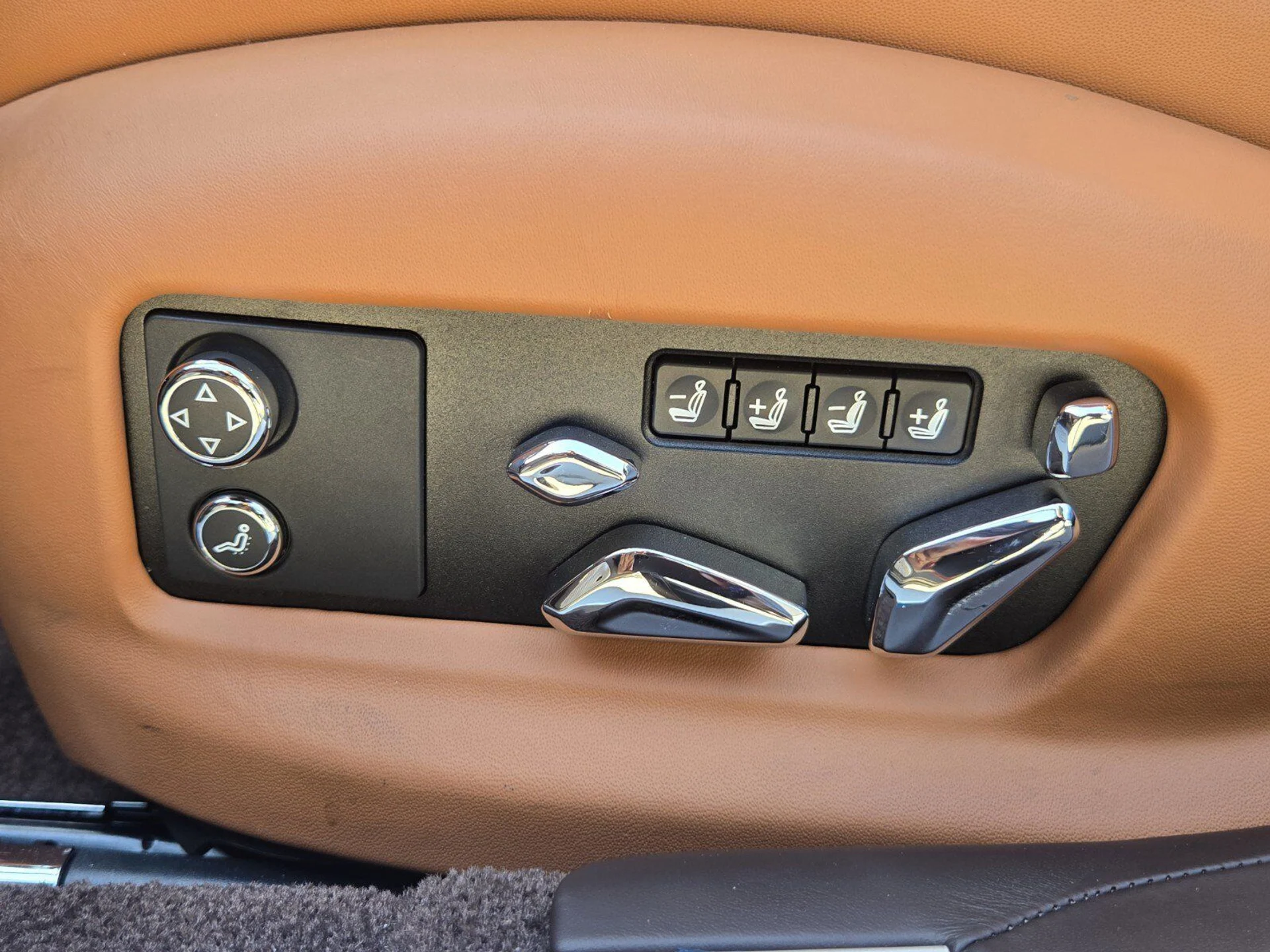 mph020_3768989720_37e3f47a30e6c6aaf6a519fba190d3d1x_b3157ab5fb