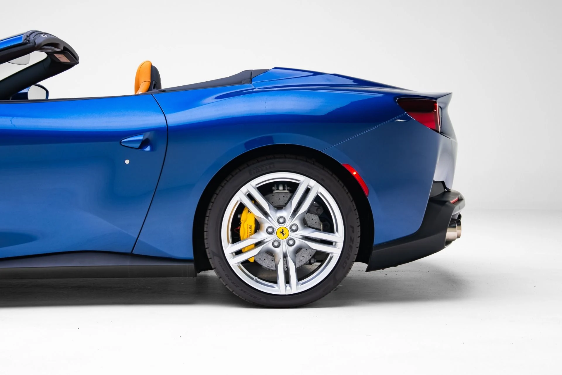 mph020_3772298585_Used_2020_Ferrari_Portofino_1771522372_cb324139bc